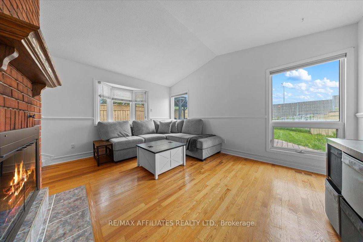 Photo 10 of 1150 Ste Agathe Park, Ottawa, Convent Glen North — HOMEH