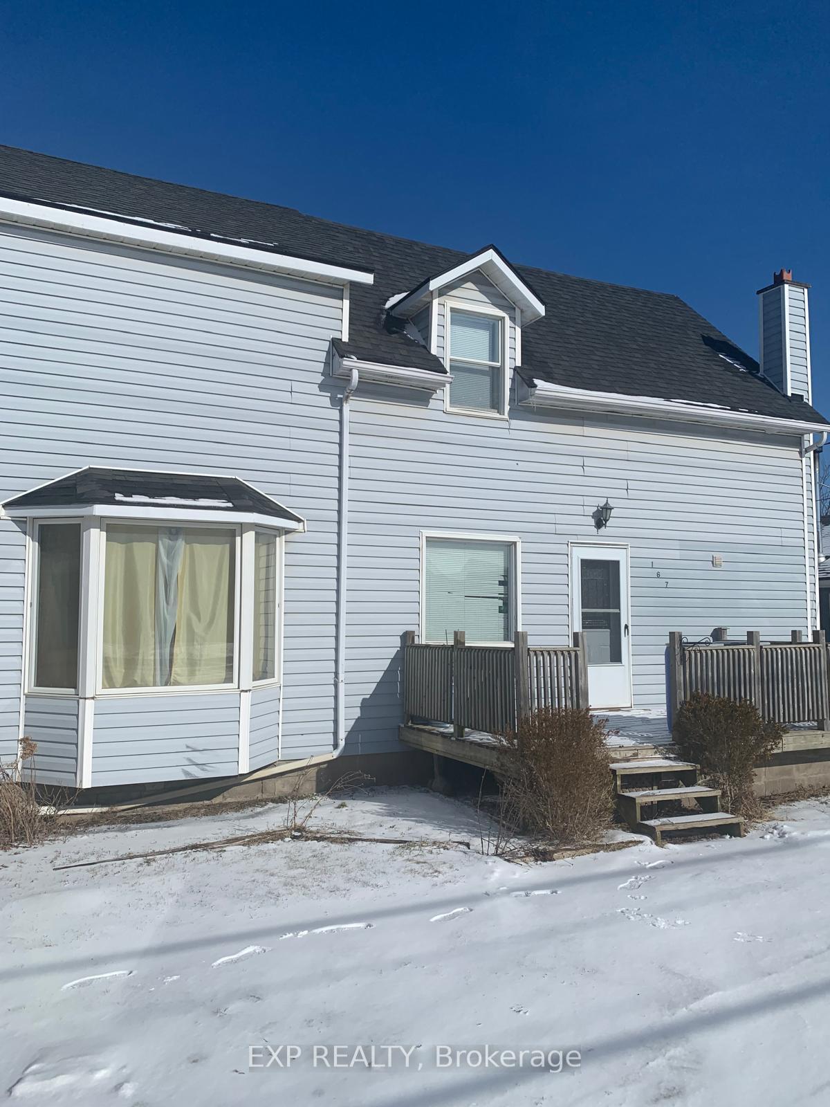 Front of 167 Port Robinson Road