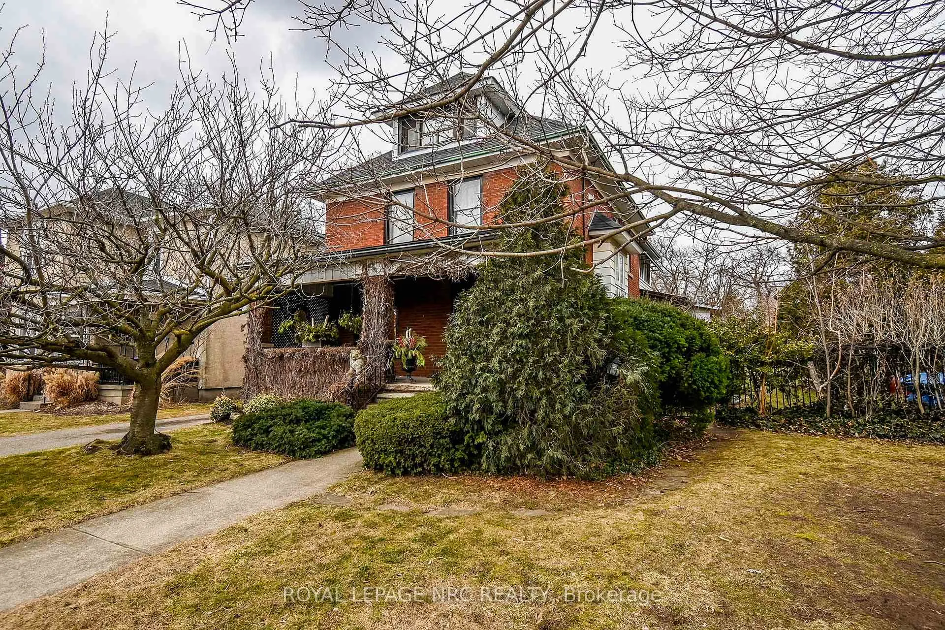 Photo 37 of 6107 Barker Street, Niagara Falls, Dorchester — HOMEH
