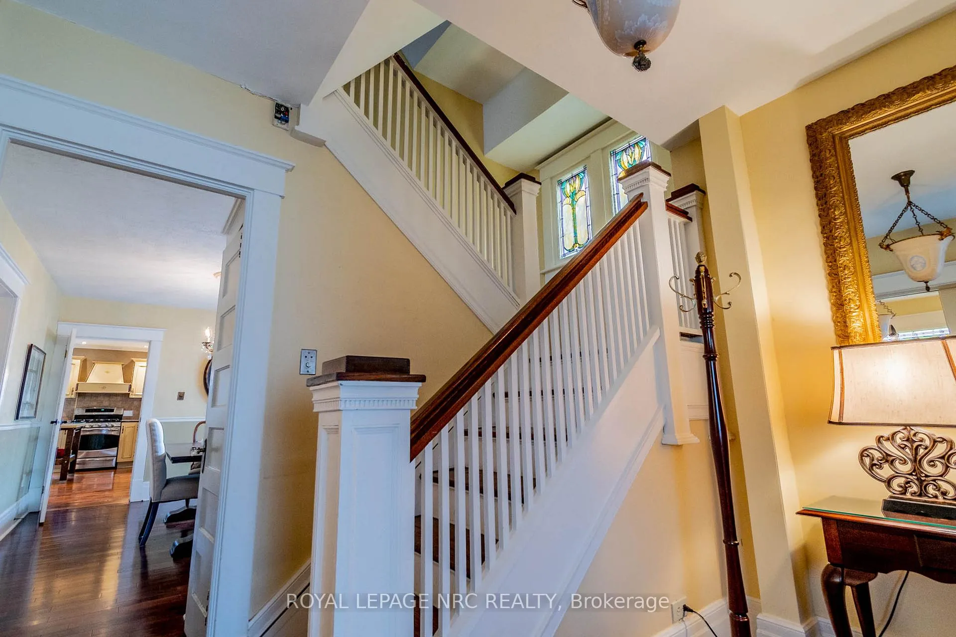 Photo 6 of 6107 Barker Street, Niagara Falls, Dorchester — HOMEH