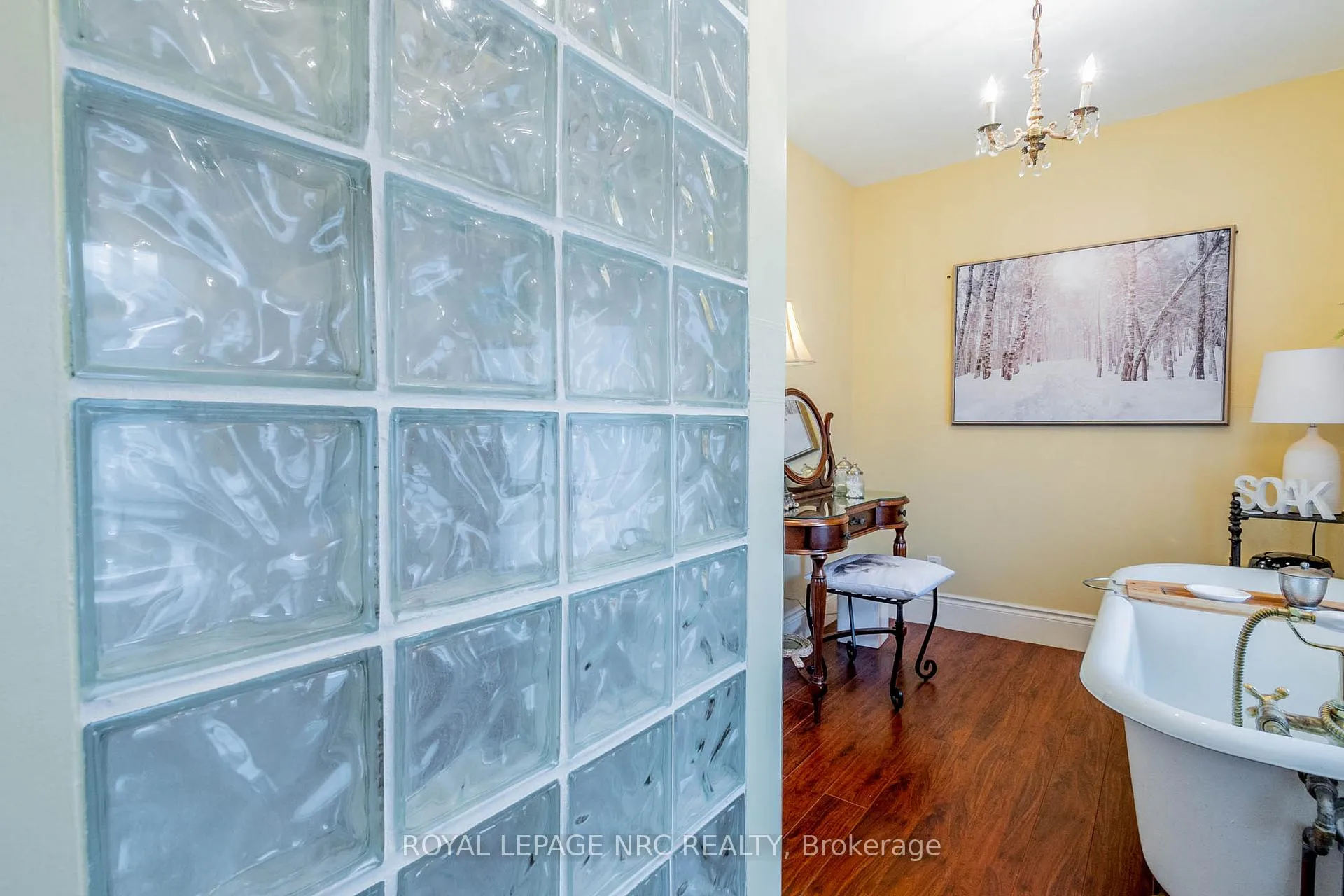Photo 27 of 6107 Barker Street, Niagara Falls, Dorchester — HOMEH