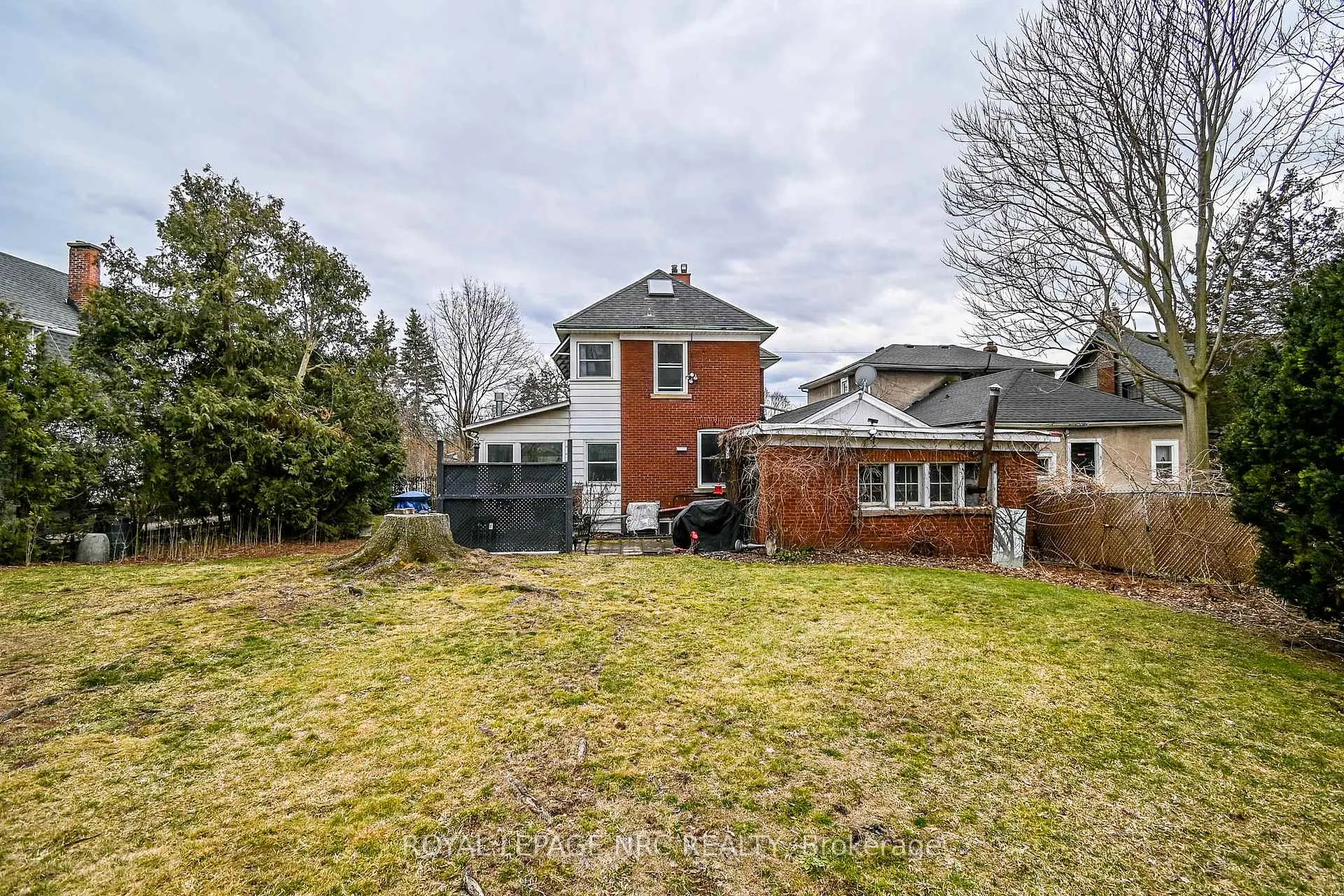 Photo 34 of 6107 Barker Street, Niagara Falls, Dorchester — HOMEH