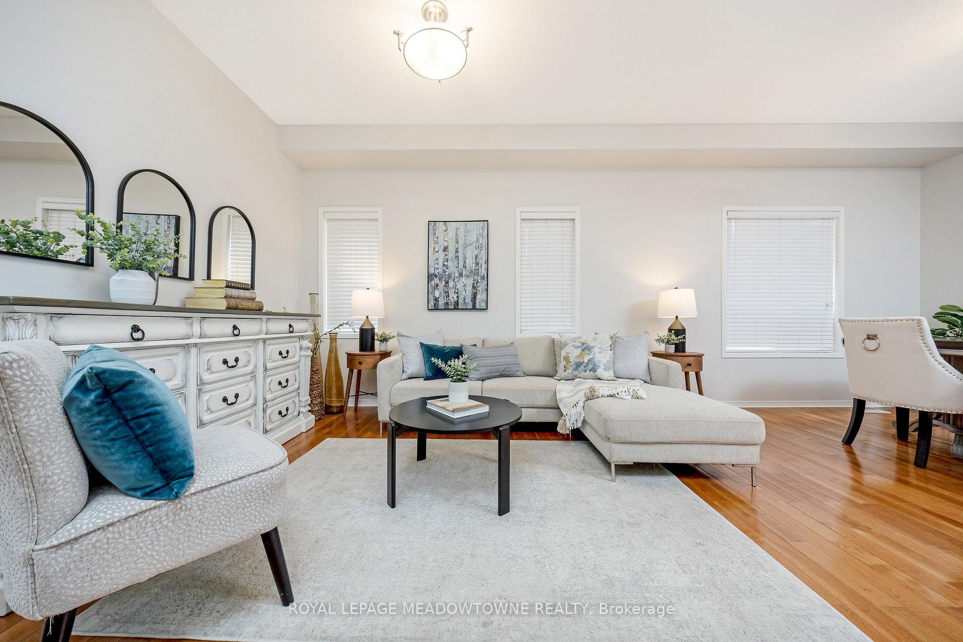 Photo 10 of 996 Vickerman Way, Milton, Coates — HOMEH
