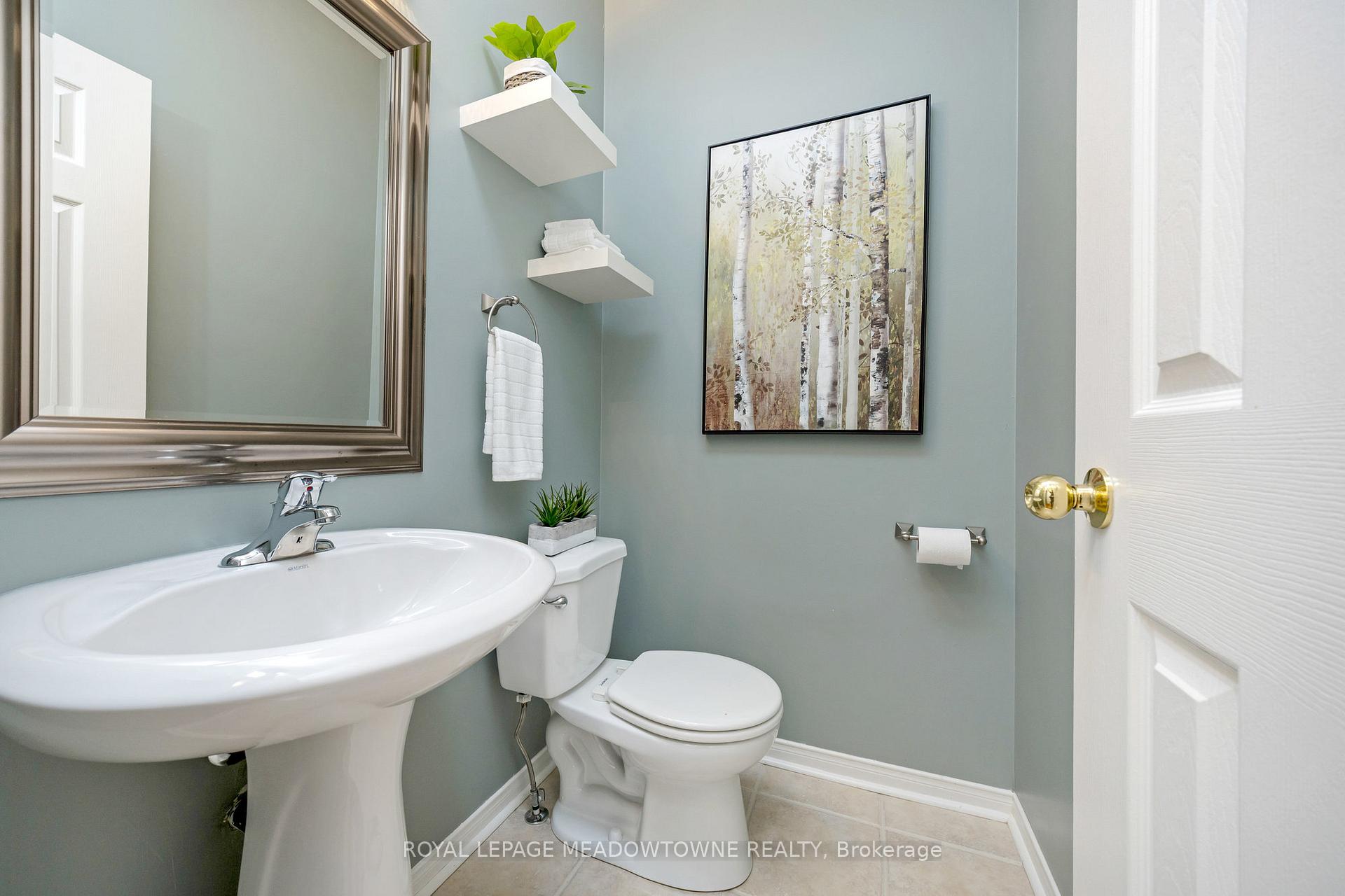 Photo 9 of 996 Vickerman Way, Milton, Coates — HOMEH