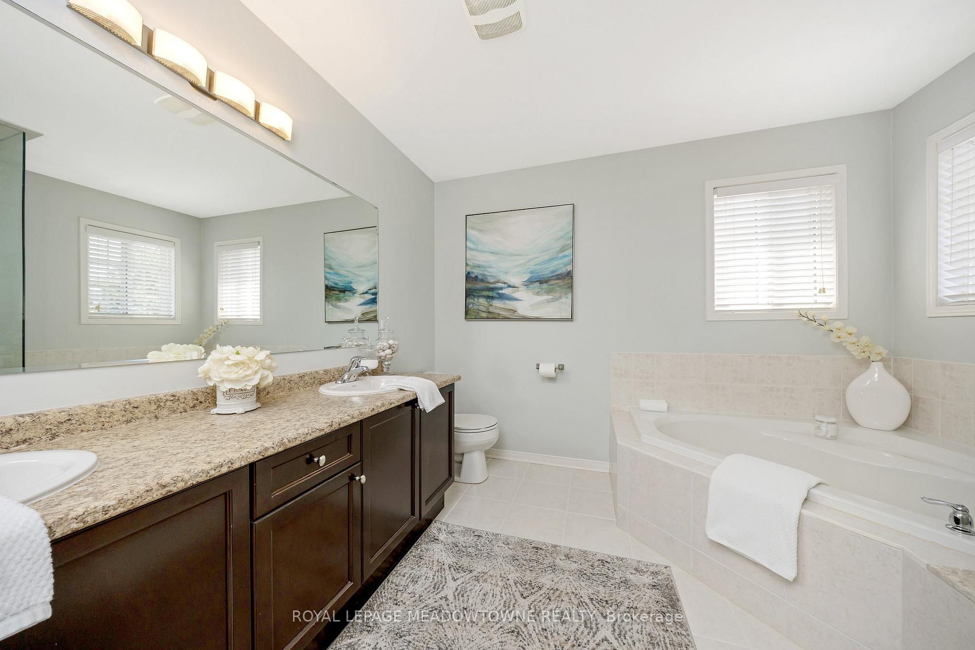 Photo 43 of 996 Vickerman Way, Milton, Coates — HOMEH