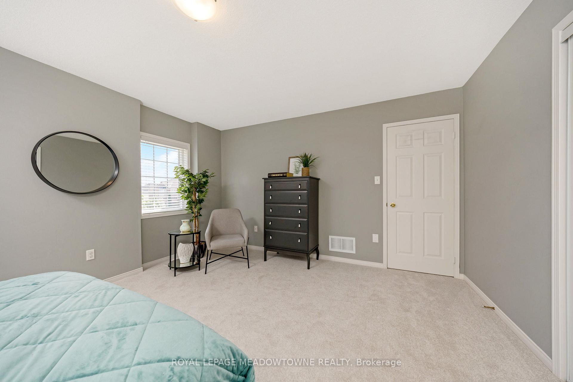 Photo 23 of 996 Vickerman Way, Milton, Coates — HOMEH