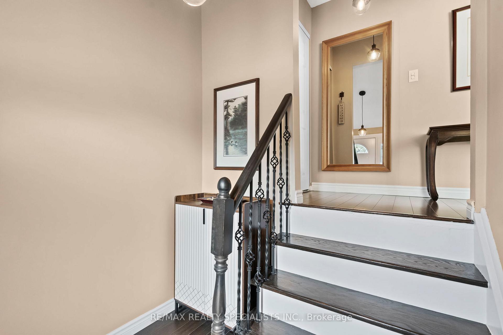 Photo 5 of 4250 Jefton Crescent, Mississauga, Erin Mills — HOMEH
