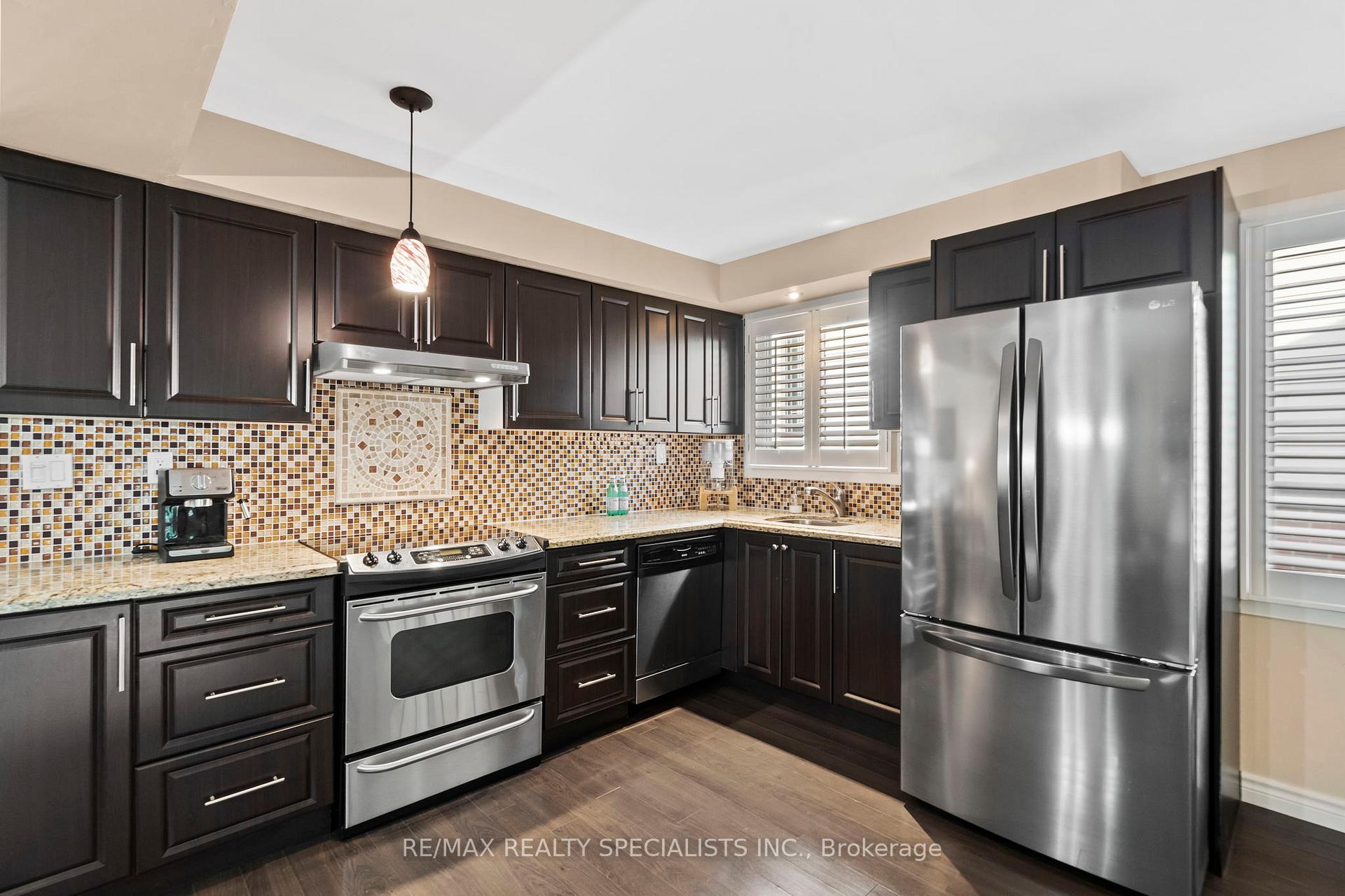 Photo 11 of 4250 Jefton Crescent, Mississauga, Erin Mills — HOMEH