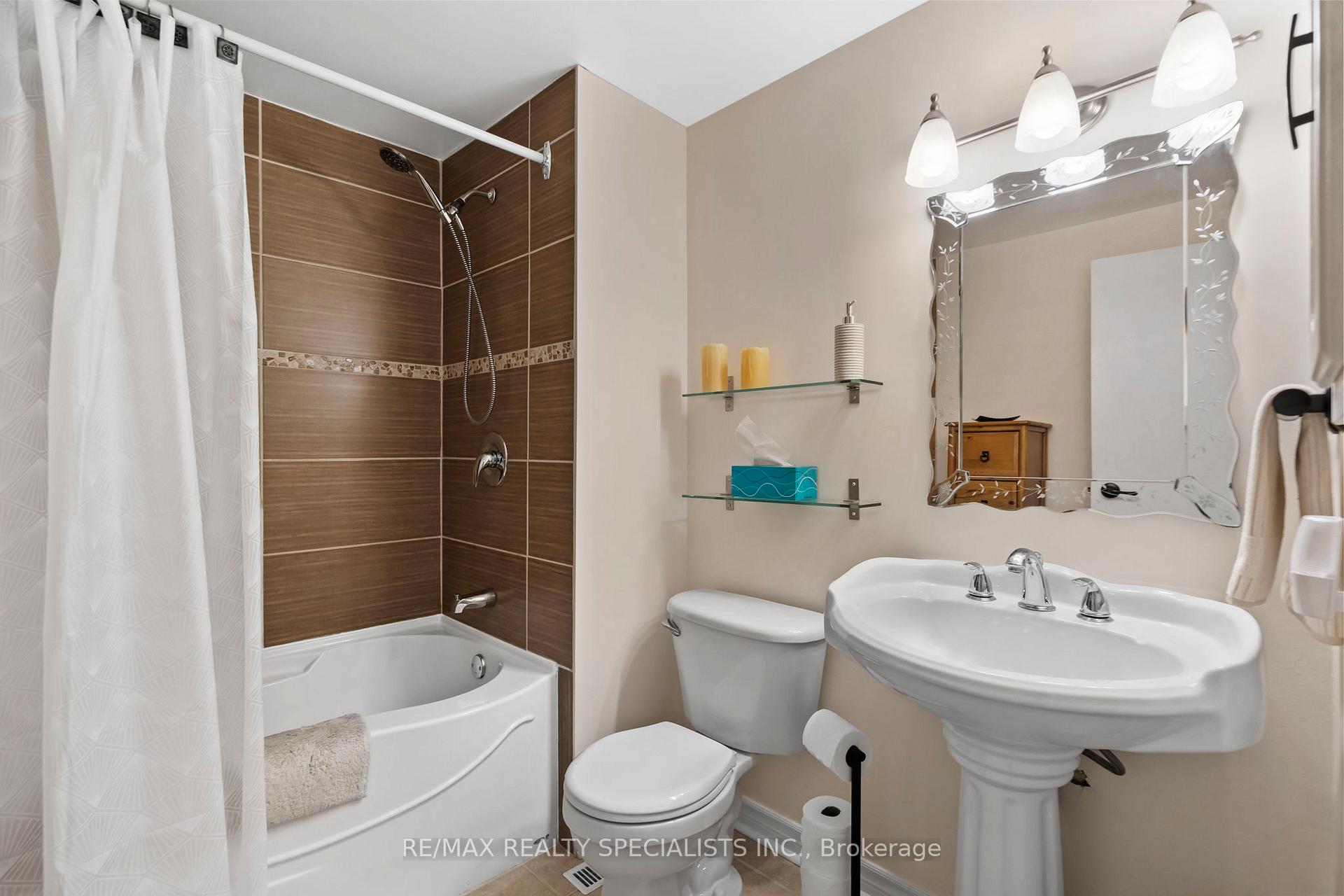 Photo 13 of 4250 Jefton Crescent, Mississauga, Erin Mills — HOMEH