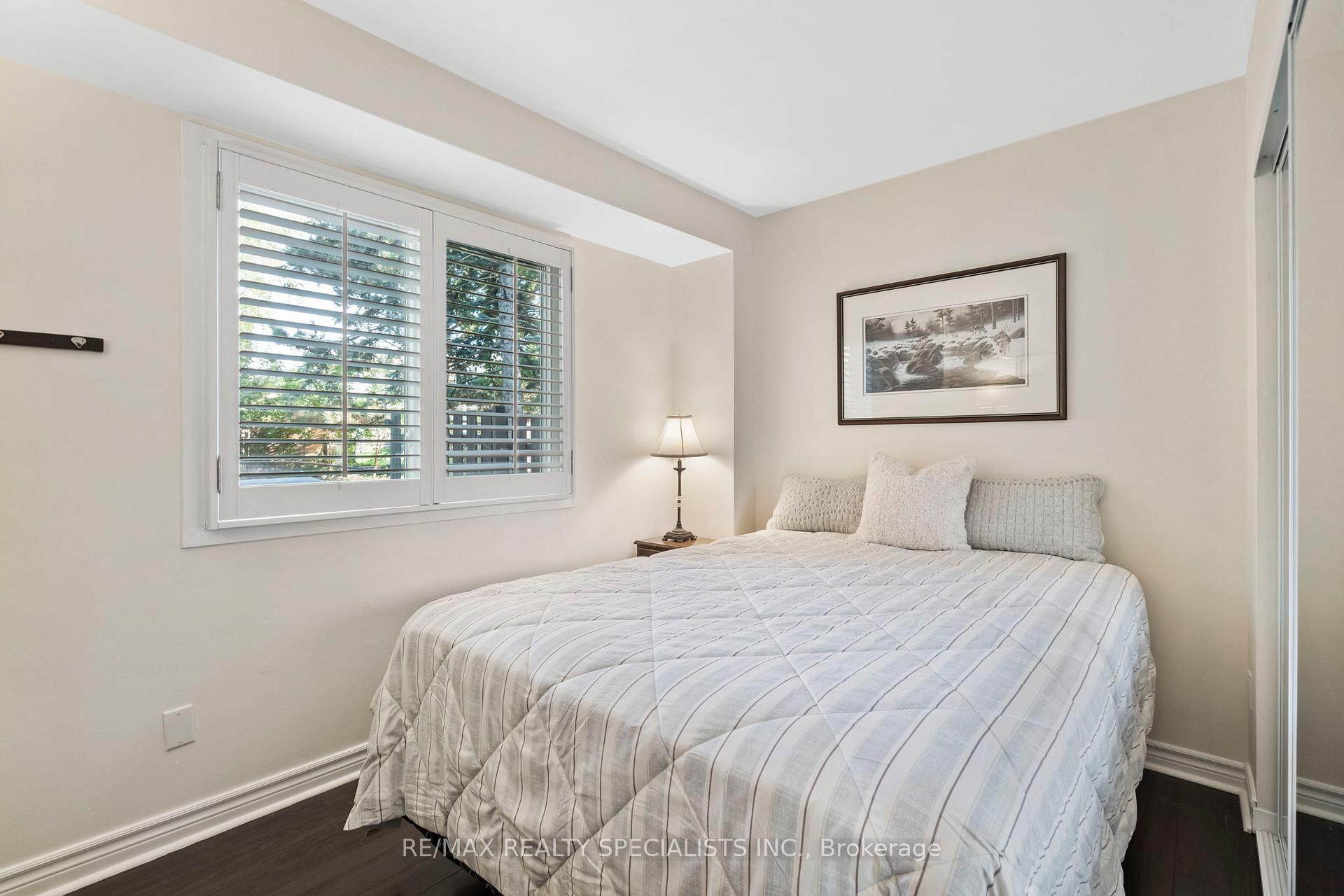 Photo 23 of 4250 Jefton Crescent, Mississauga, Erin Mills — HOMEH
