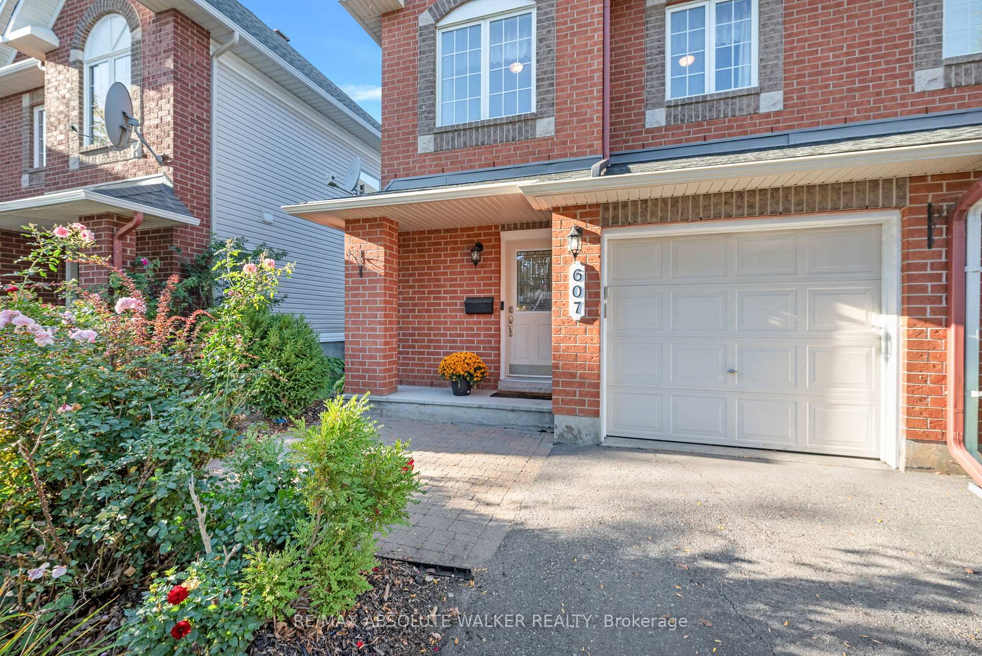 Photo 3 of 607 Aquaview Drive, Ottawa, Avalon East — HOMEH