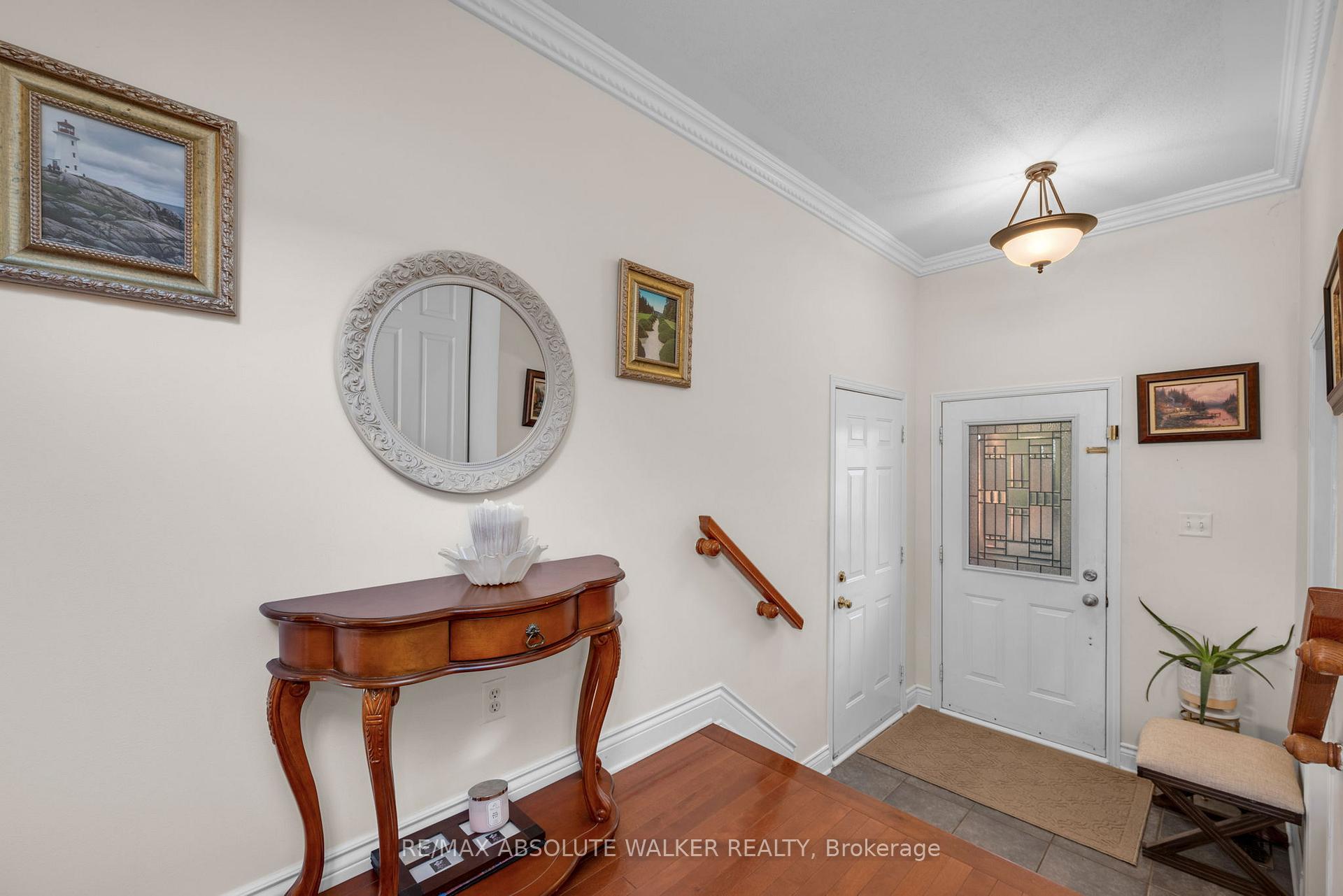 Photo 5 of 607 Aquaview Drive, Ottawa, Avalon East — HOMEH