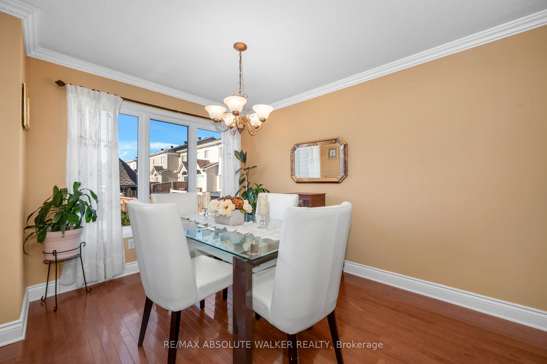 Photo 10 of 607 Aquaview Drive, Ottawa, Avalon East — HOMEH