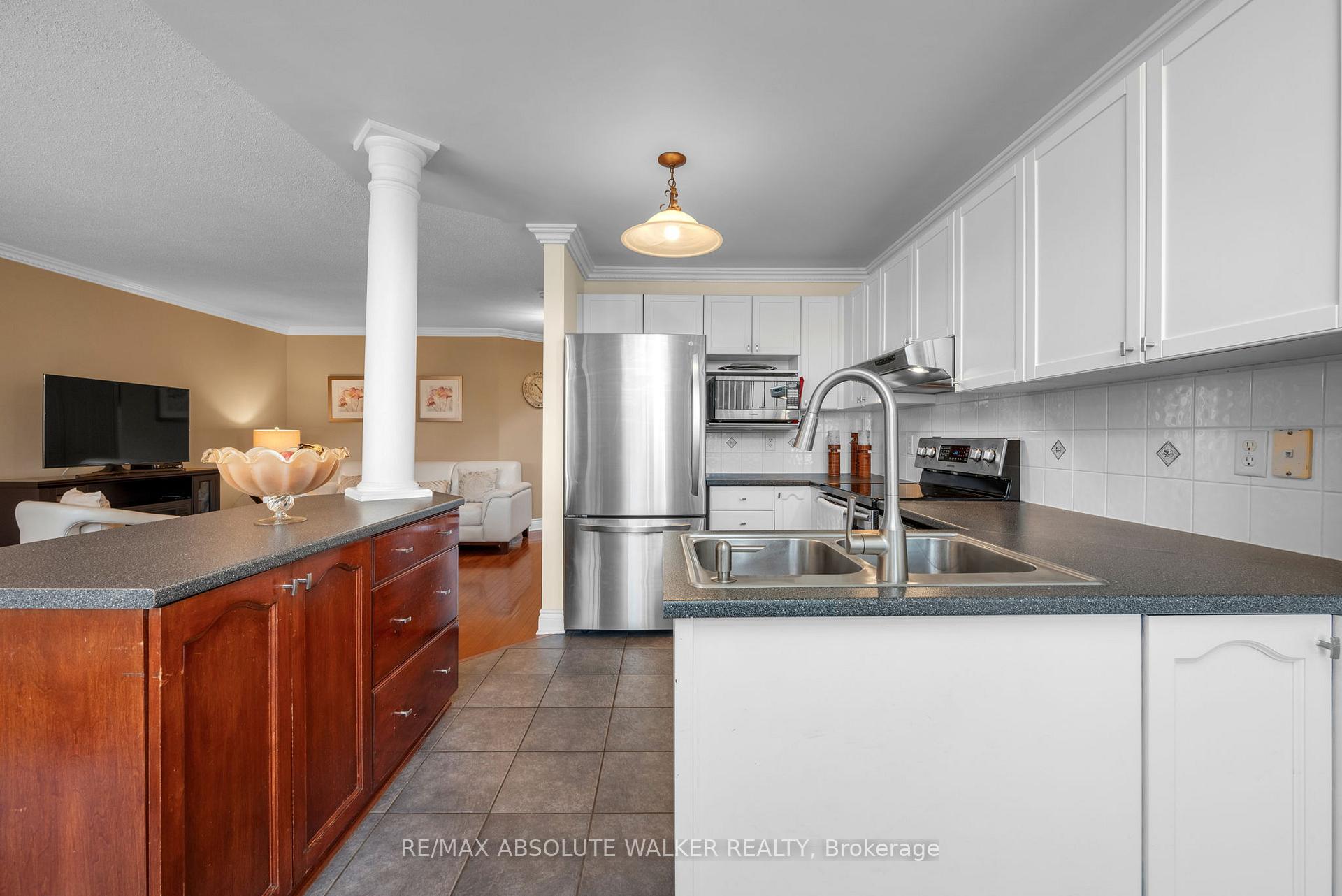 Photo 13 of 607 Aquaview Drive, Ottawa, Avalon East — HOMEH