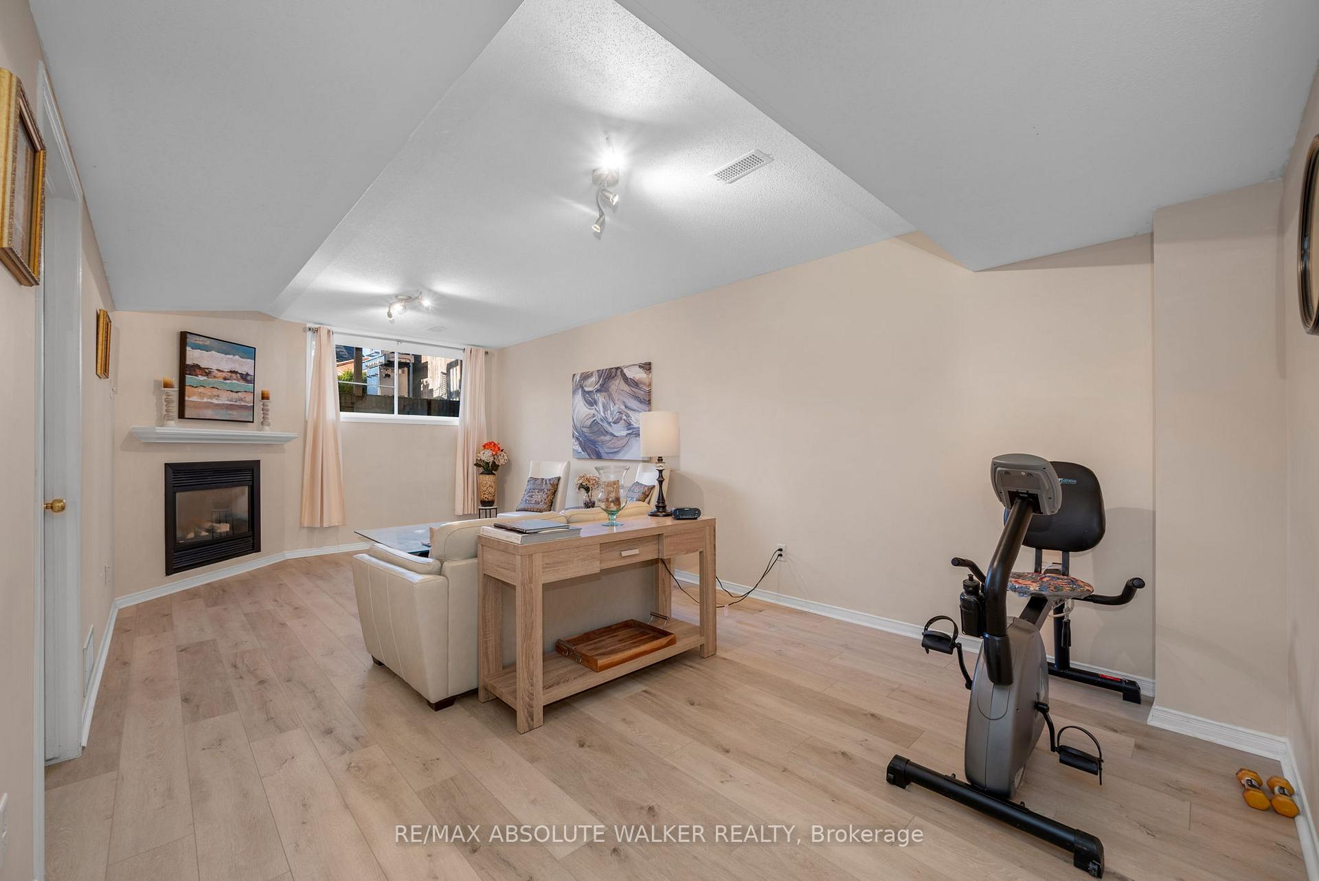 Photo 23 of 607 Aquaview Drive, Ottawa, Avalon East — HOMEH