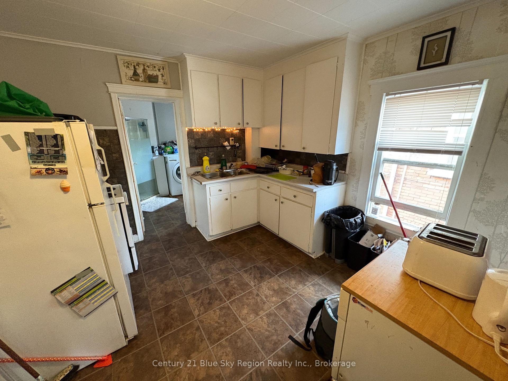 Photo 8 of 353 Regina Street, North Bay, Central — HOMEH