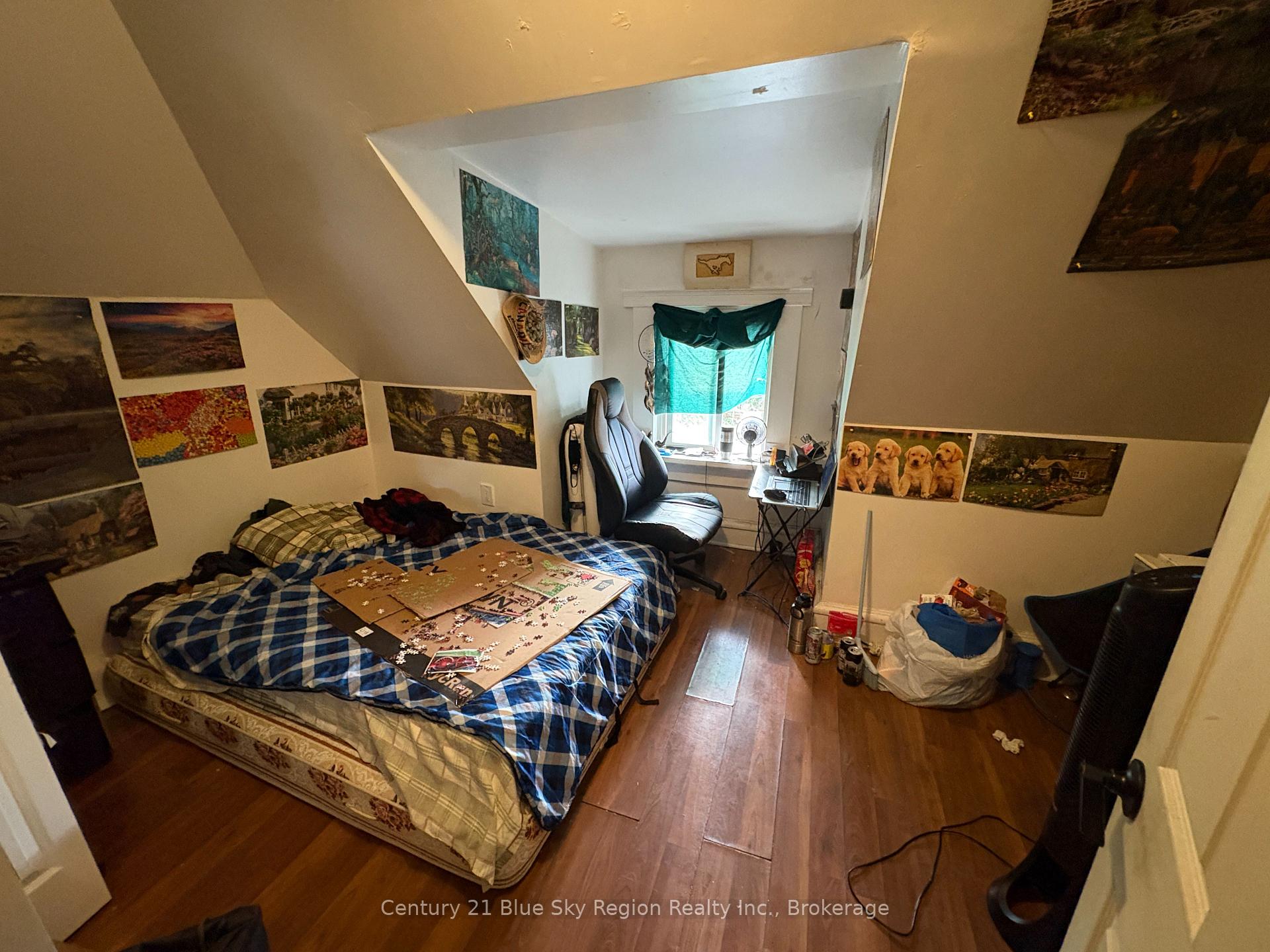 Photo 11 of 353 Regina Street, North Bay, Central — HOMEH