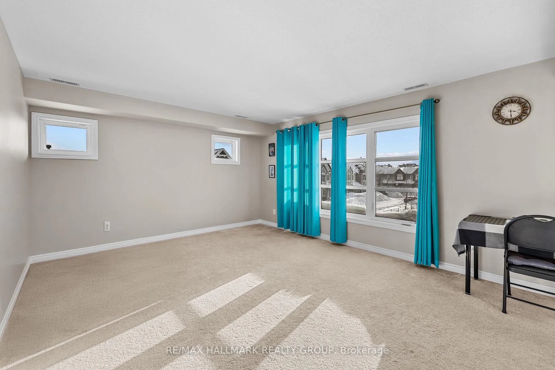 Photo 8 of 504 Clearbrook Drive, Ottawa, Barrhaven - Strandherd — HOMEH