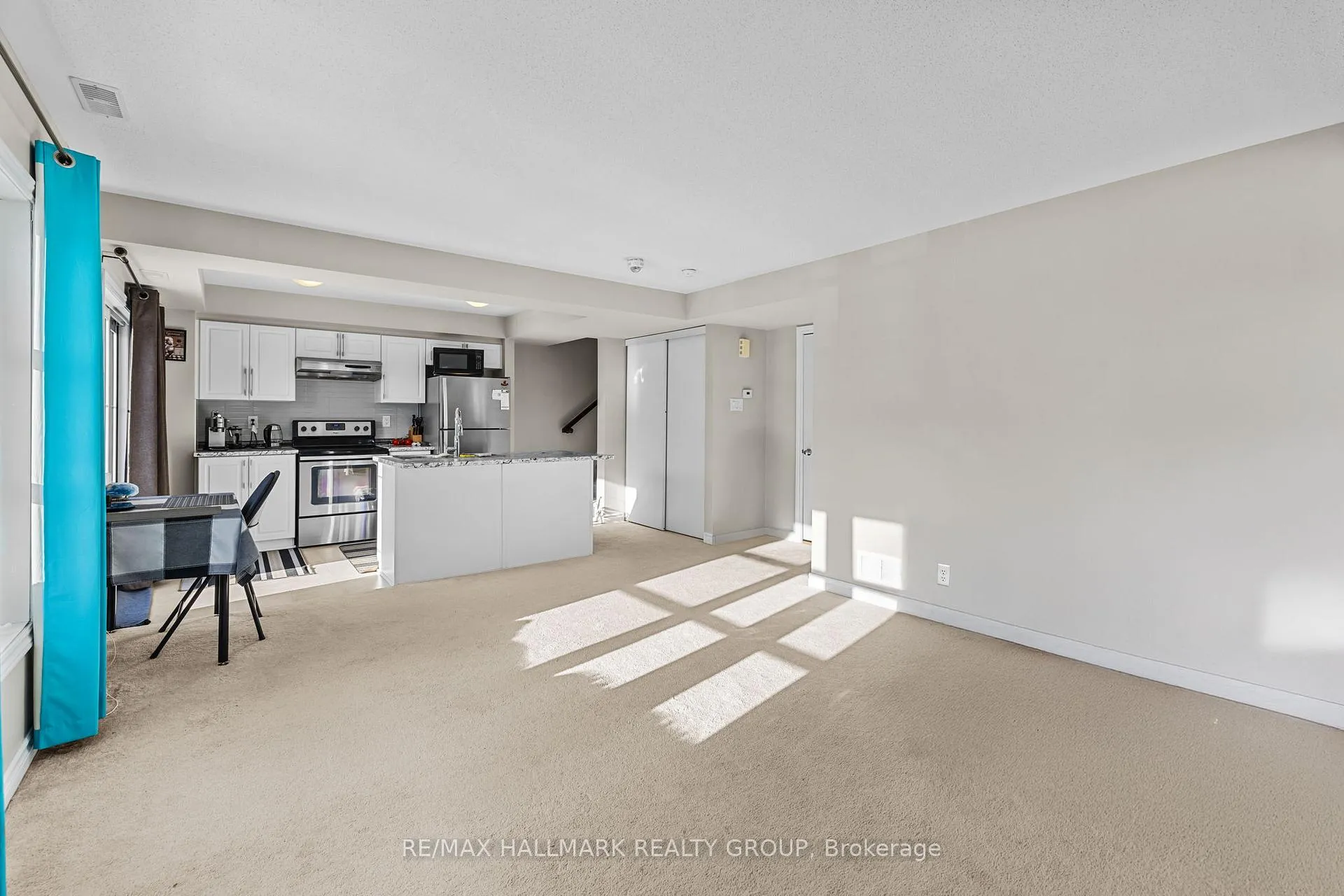 Photo 16 of 504 Clearbrook Drive, Ottawa, Barrhaven - Strandherd — HOMEH