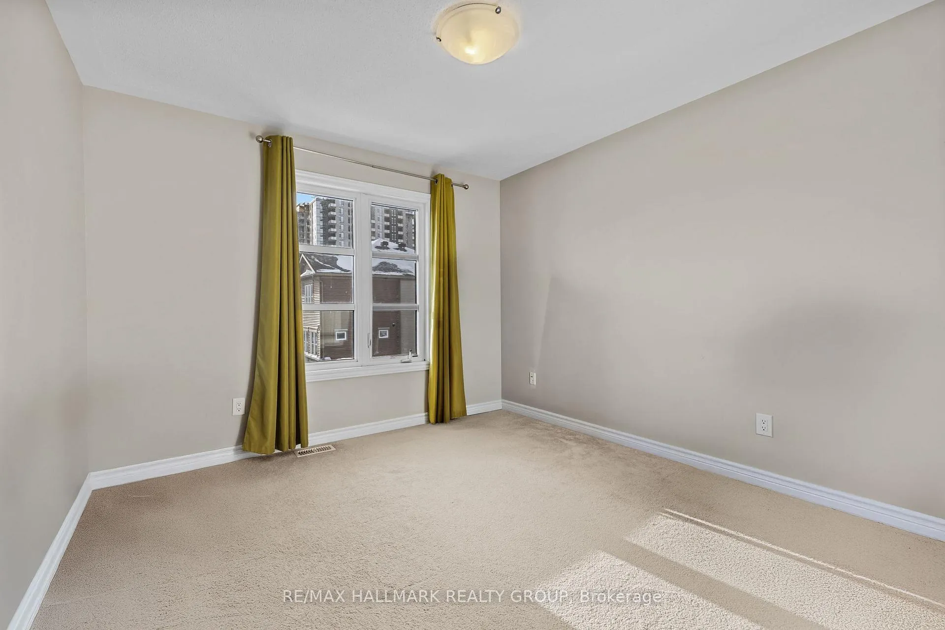 Photo 20 of 504 Clearbrook Drive, Ottawa, Barrhaven - Strandherd — HOMEH