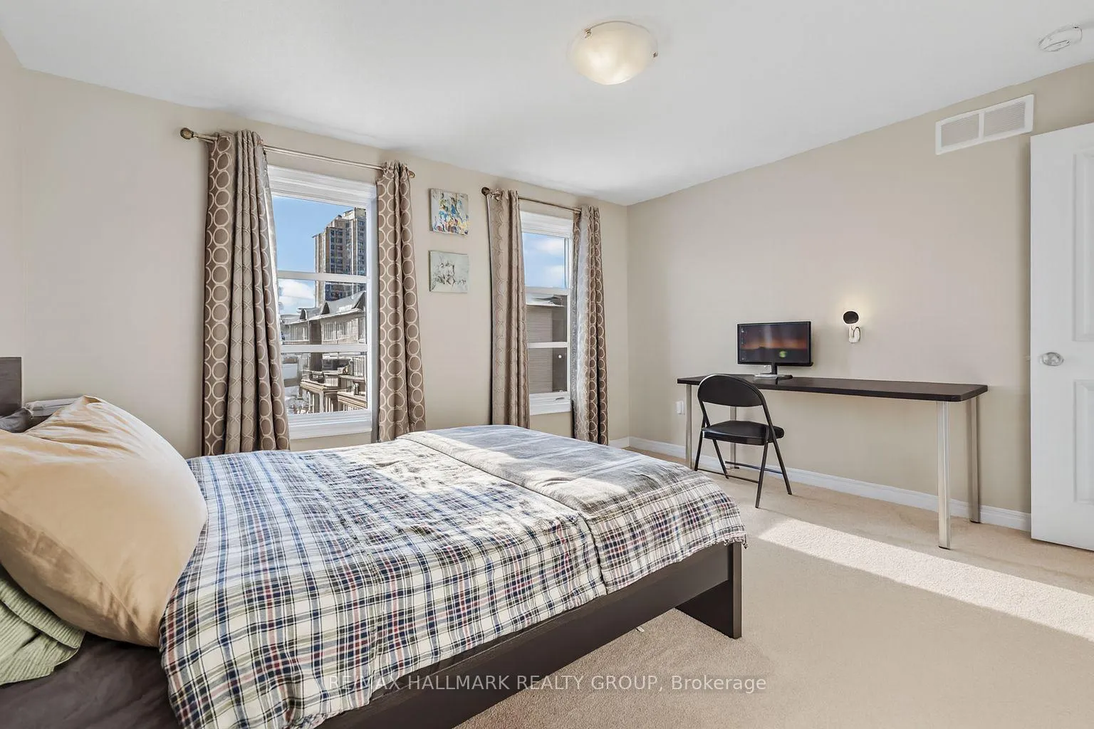 Photo 22 of 504 Clearbrook Drive, Ottawa, Barrhaven - Strandherd — HOMEH