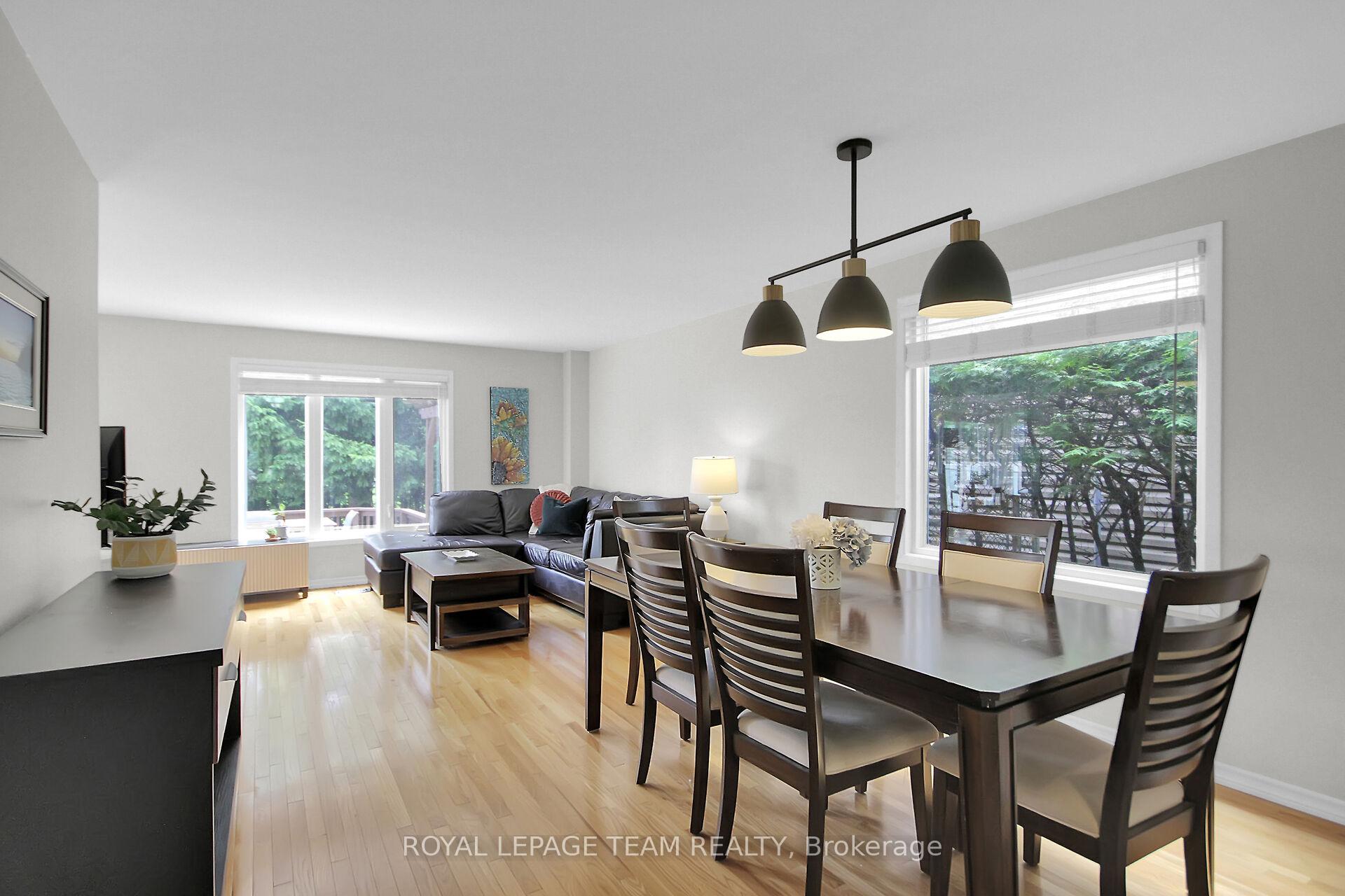 Photo 4 of 1549 Meadowfield Place, Ottawa, Chapel Hill — HOMEH