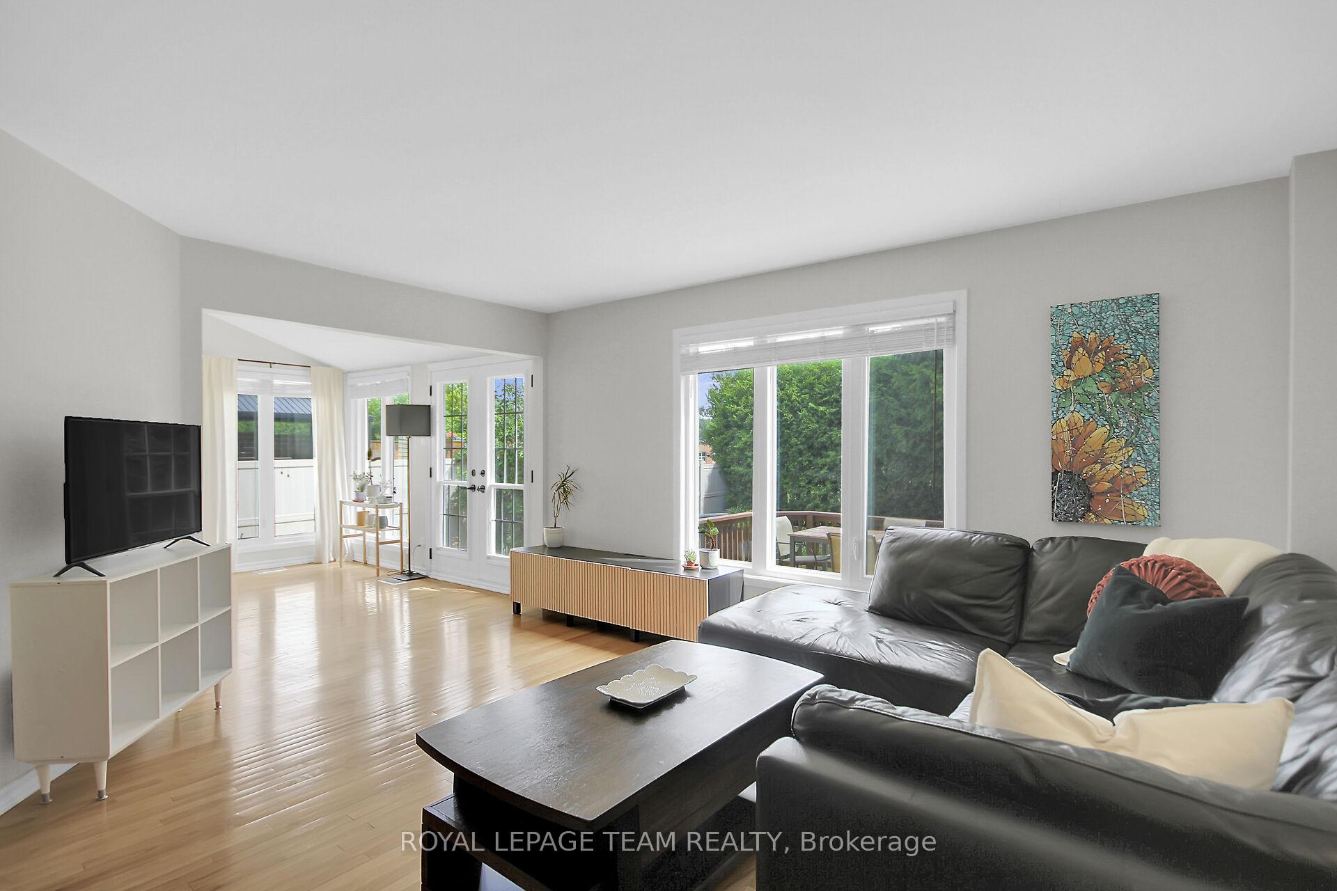 Photo 8 of 1549 Meadowfield Place, Ottawa, Chapel Hill — HOMEH