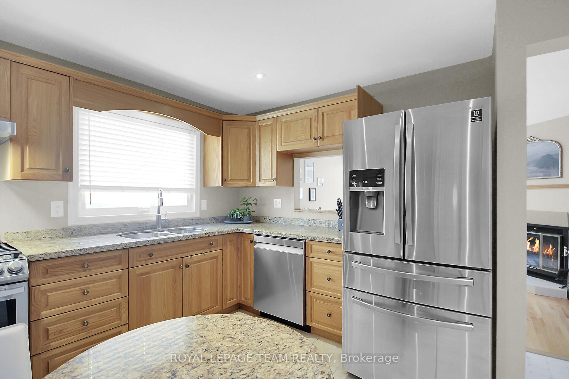 Photo 16 of 1549 Meadowfield Place, Ottawa, Chapel Hill — HOMEH