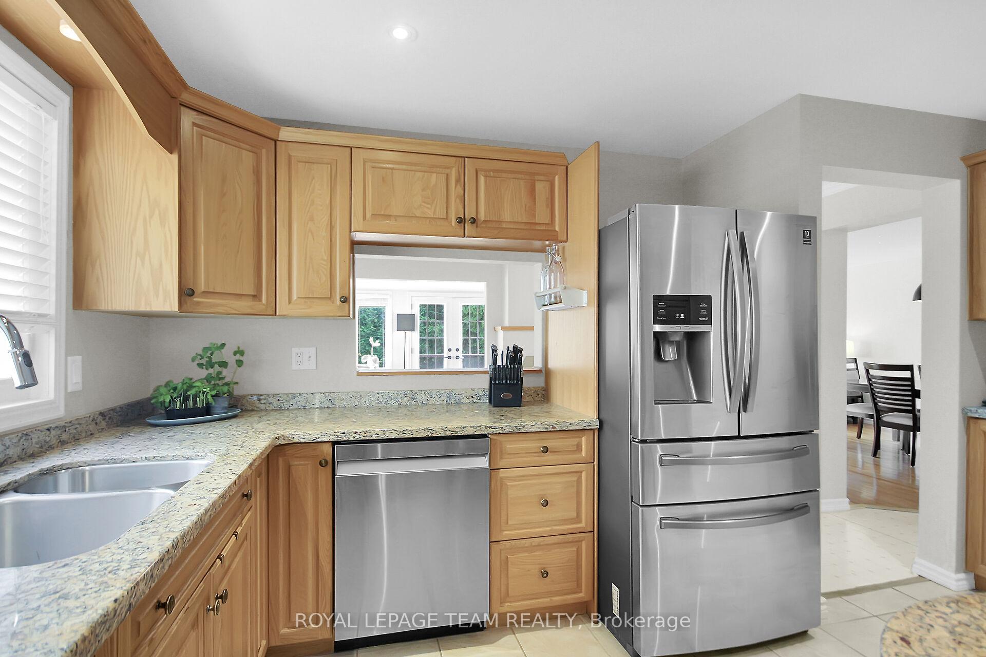 Photo 17 of 1549 Meadowfield Place, Ottawa, Chapel Hill — HOMEH