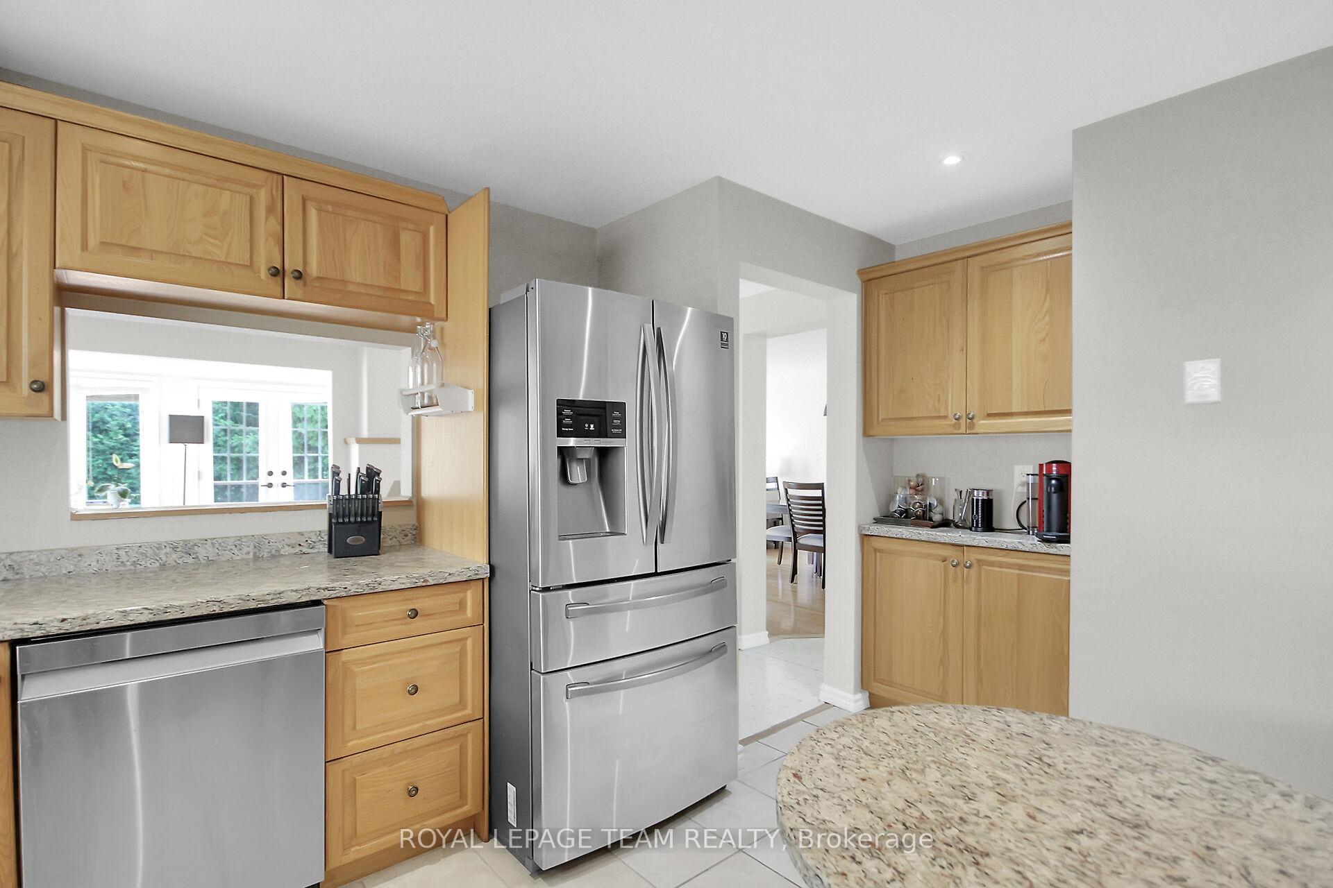 Photo 18 of 1549 Meadowfield Place, Ottawa, Chapel Hill — HOMEH