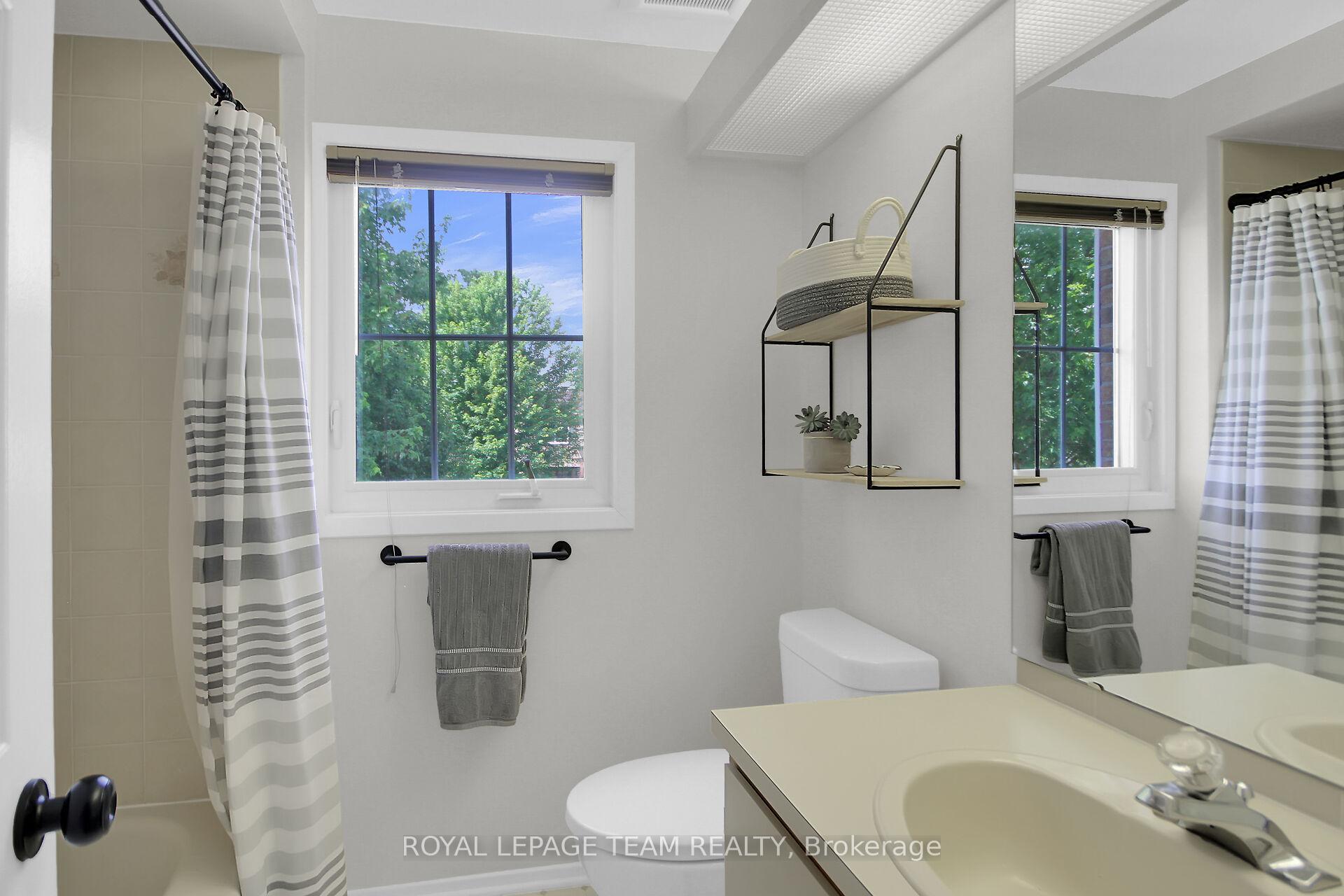 Photo 25 of 1549 Meadowfield Place, Ottawa, Chapel Hill — HOMEH