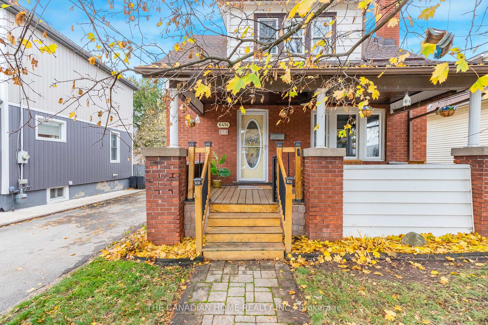 Photo 2 of 6414 Ker Street, Niagara Falls, Dorchester — HOMEH