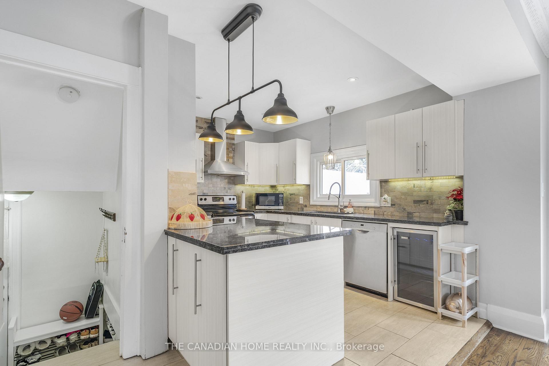 Photo 7 of 6414 Ker Street, Niagara Falls, Dorchester — HOMEH