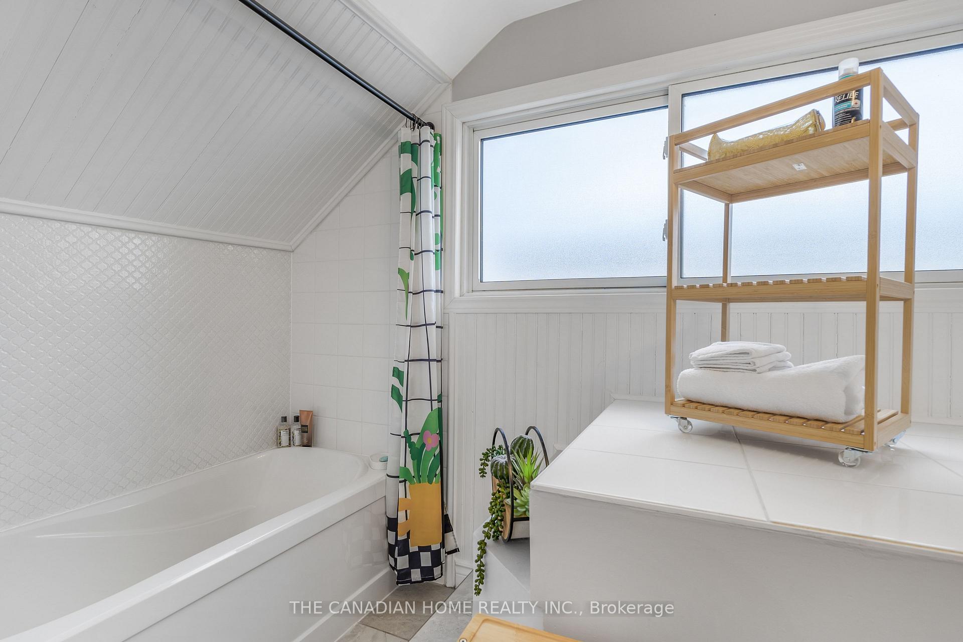 Photo 18 of 6414 Ker Street, Niagara Falls, Dorchester — HOMEH