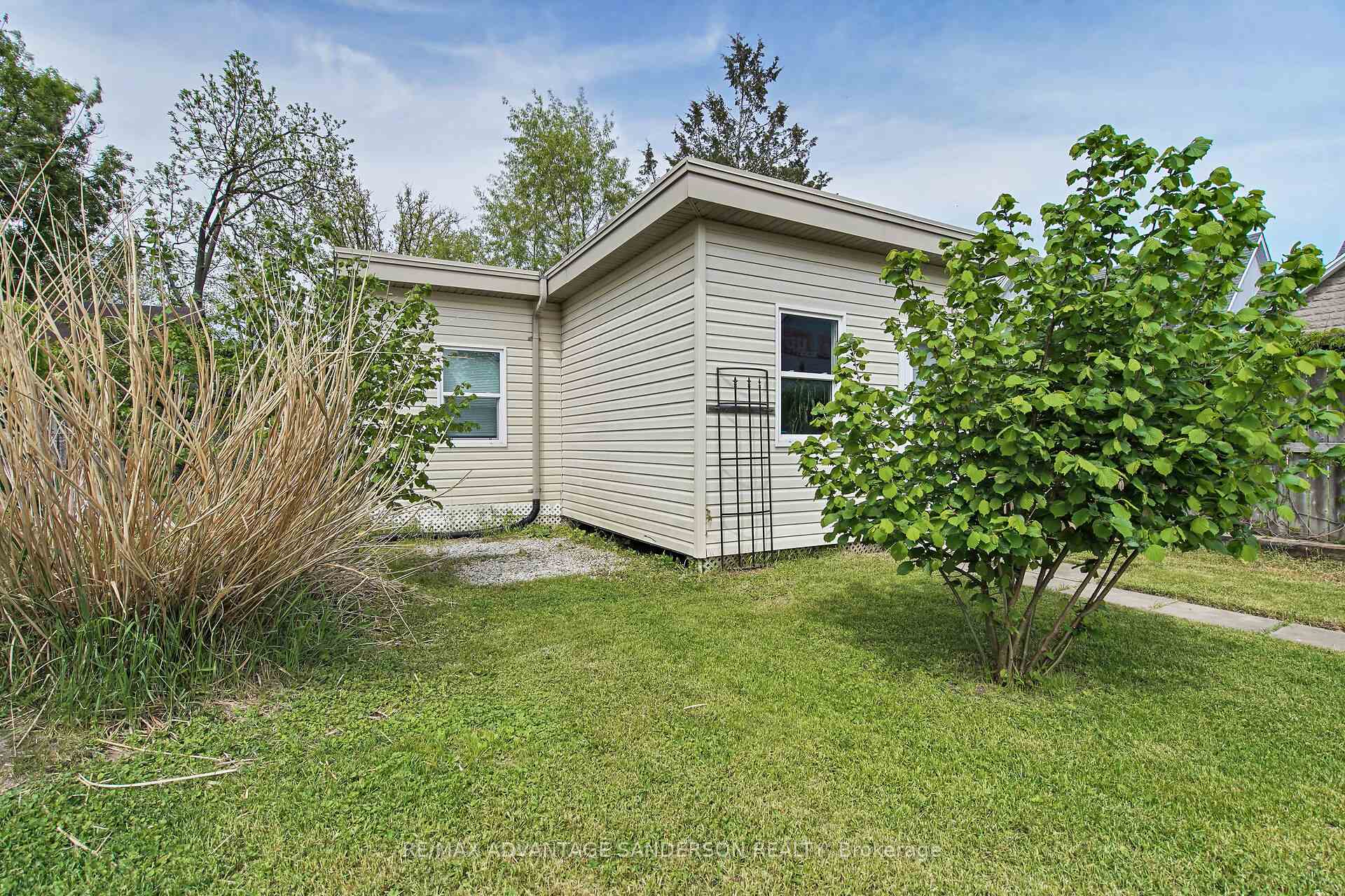 Photo 13 of 116 George Street, North Middlesex, Alisa Craig — HOMEH