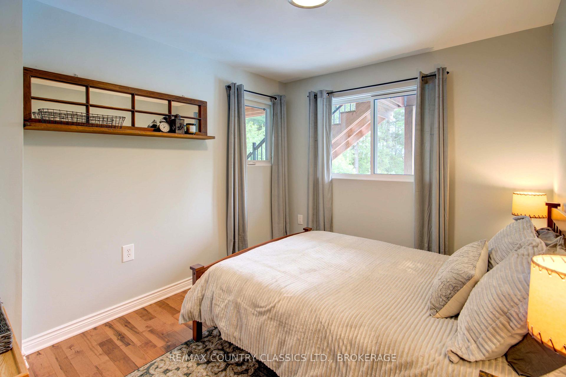 Photo 29 of 1729 Bathurst Upper 5TH, Perth — HOMEH