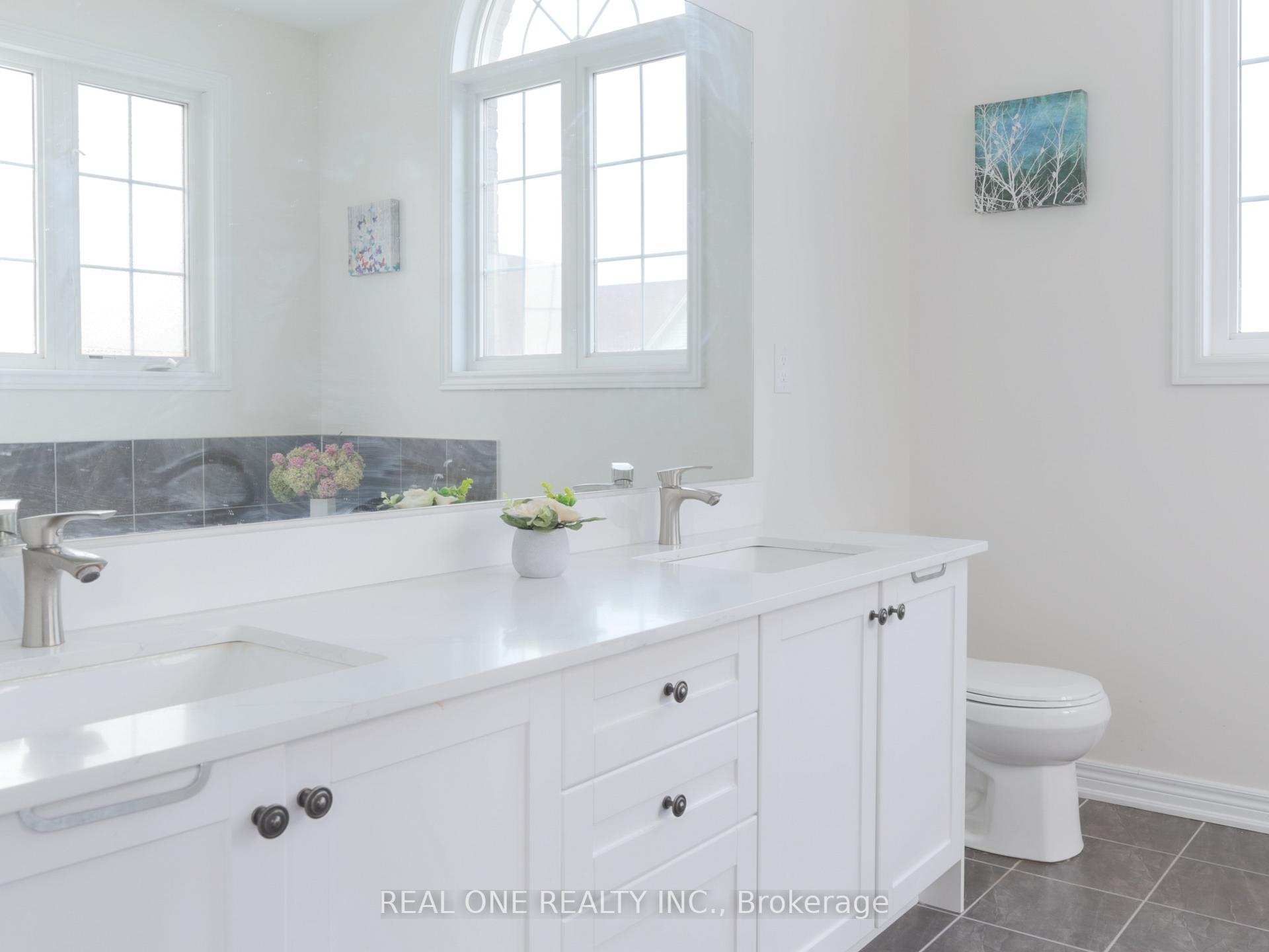 Photo 14 of 26 Christian Ritter Drive, Markham, Berczy — HOMEH