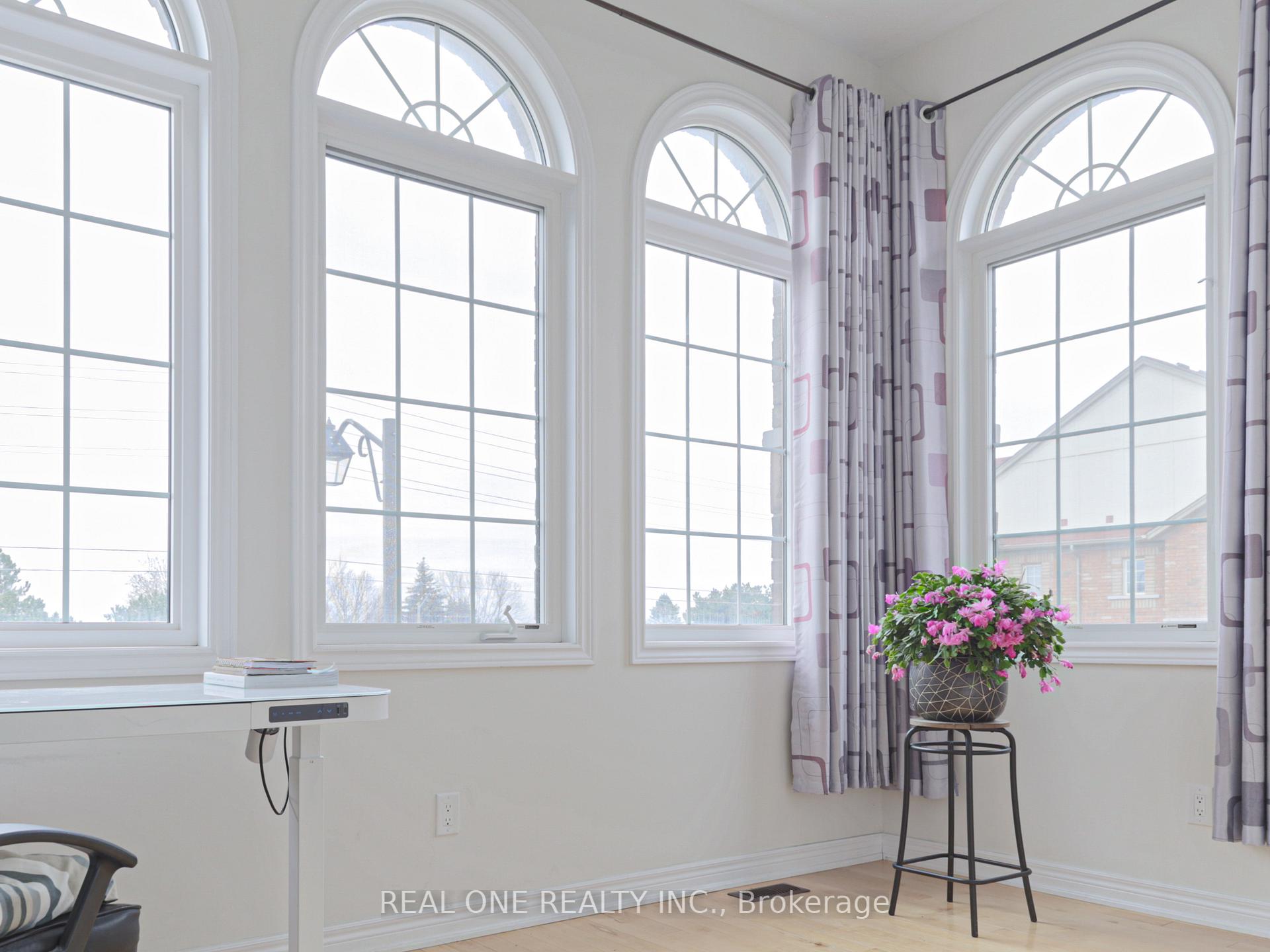 Photo 18 of 26 Christian Ritter Drive, Markham, Berczy — HOMEH