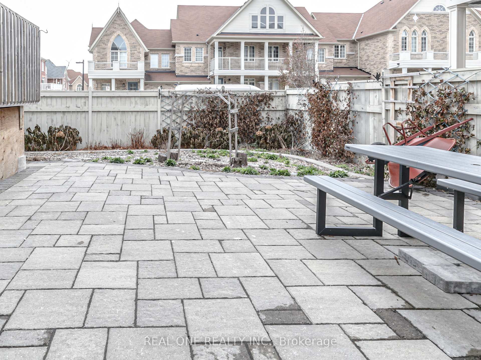 Photo 23 of 26 Christian Ritter Drive, Markham, Berczy — HOMEH