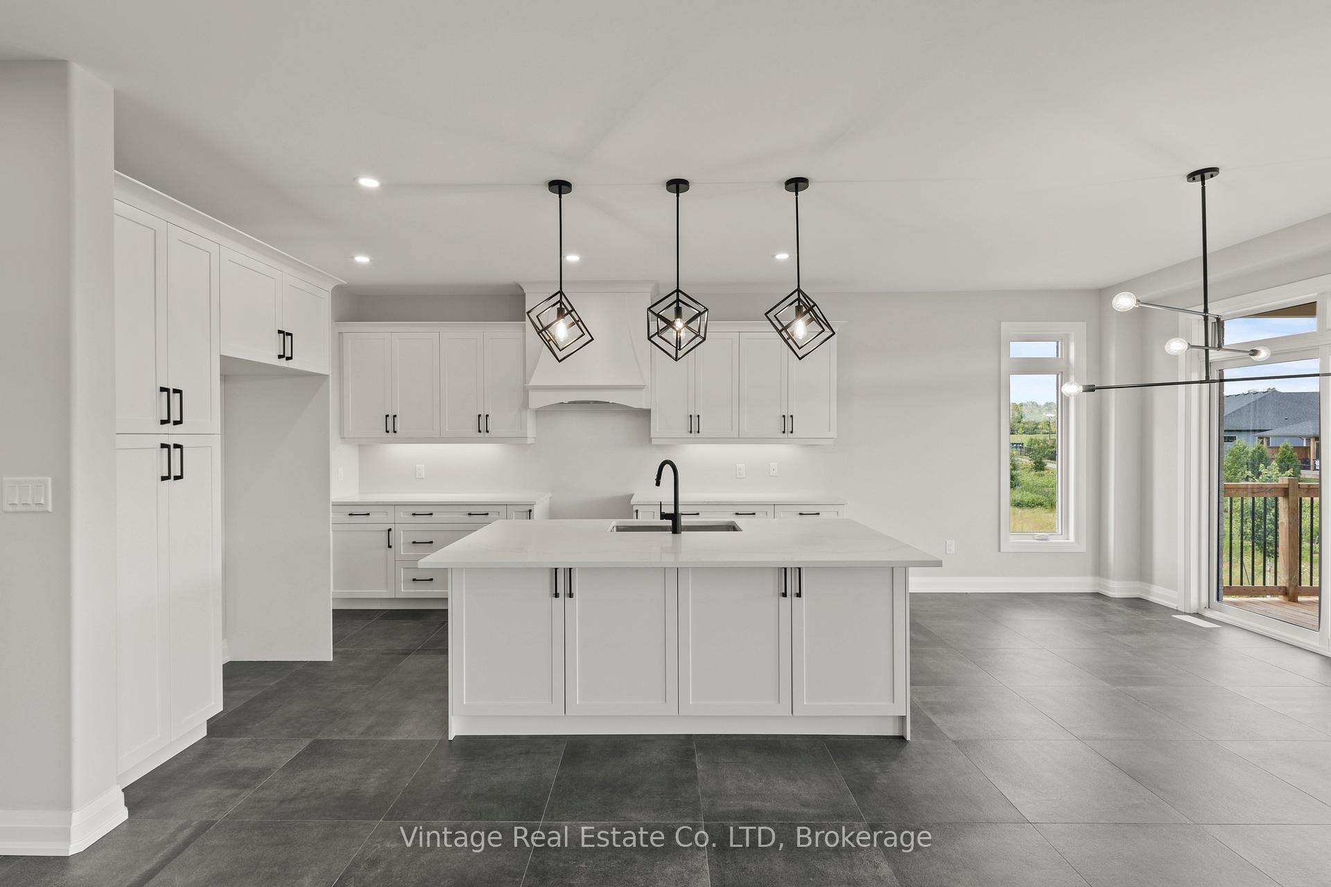 Photo 10 of 77 Swan Avenue, Pelham, Fonthill — HOMEH