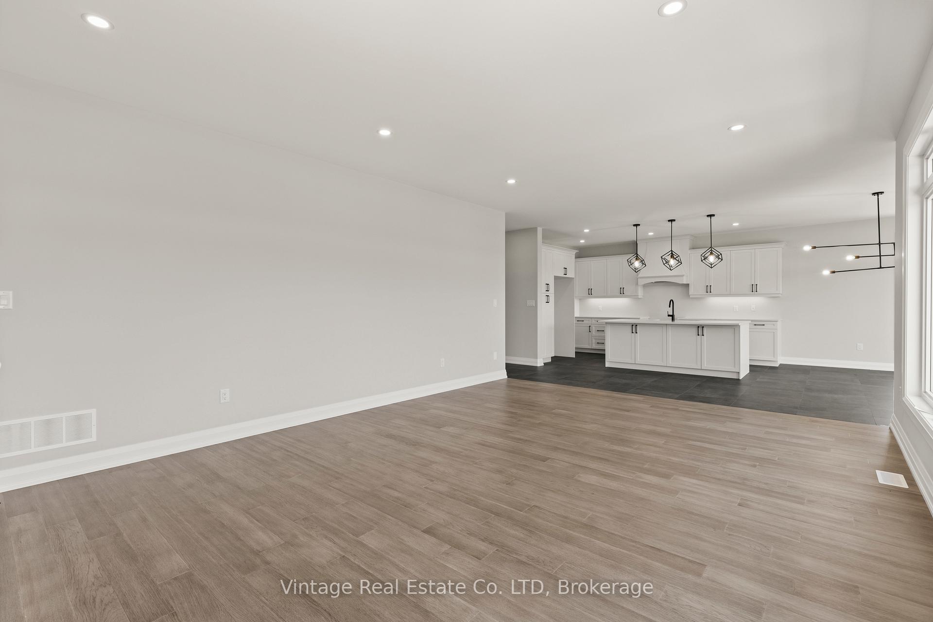 Photo 15 of 77 Swan Avenue, Pelham, Fonthill — HOMEH