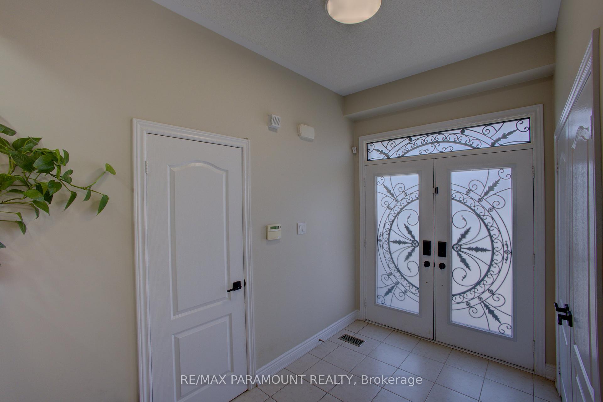 Photo 7 of 14 Paula Court, Orangeville — HOMEH