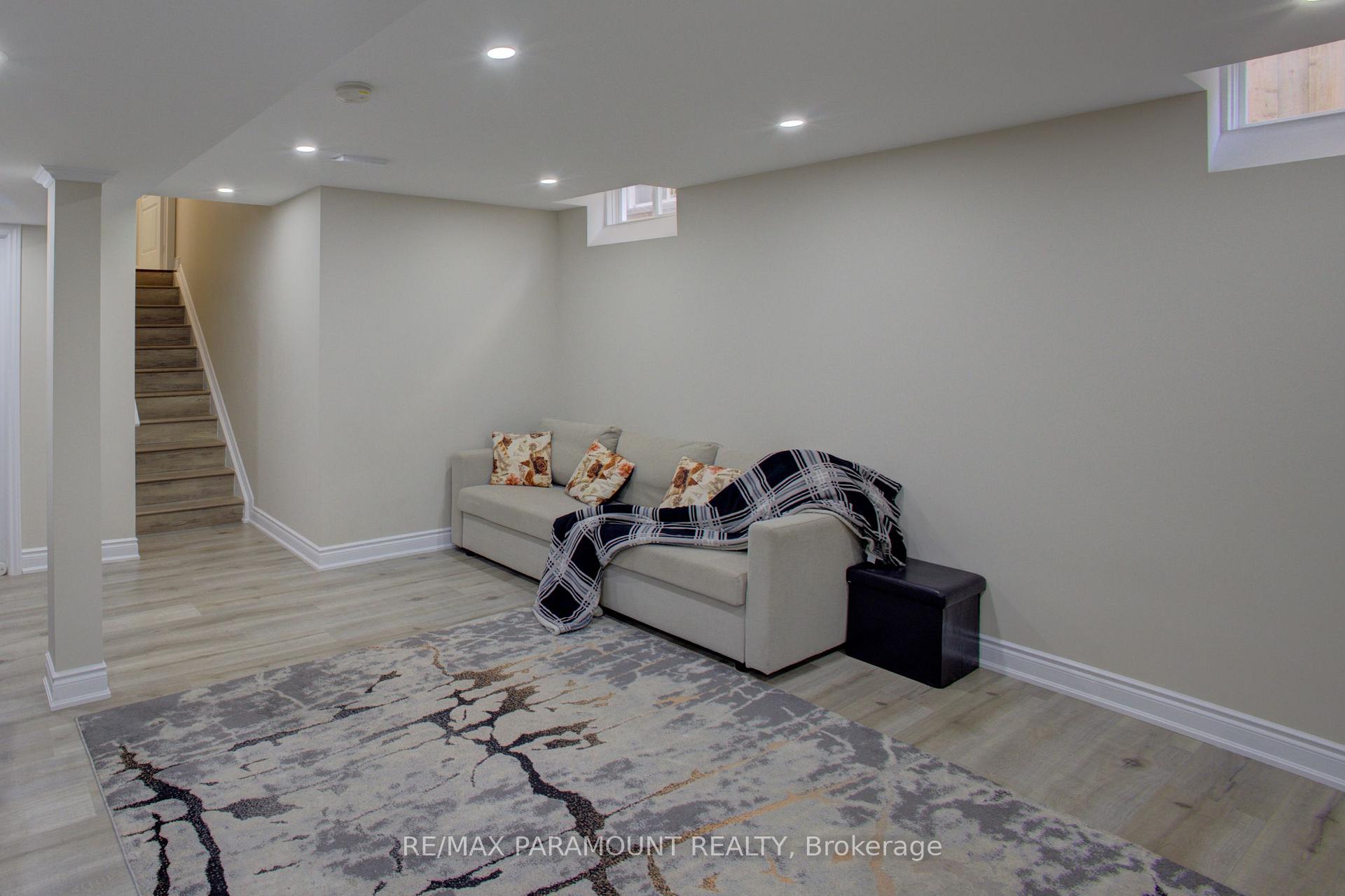 Photo 37 of 14 Paula Court, Orangeville — HOMEH