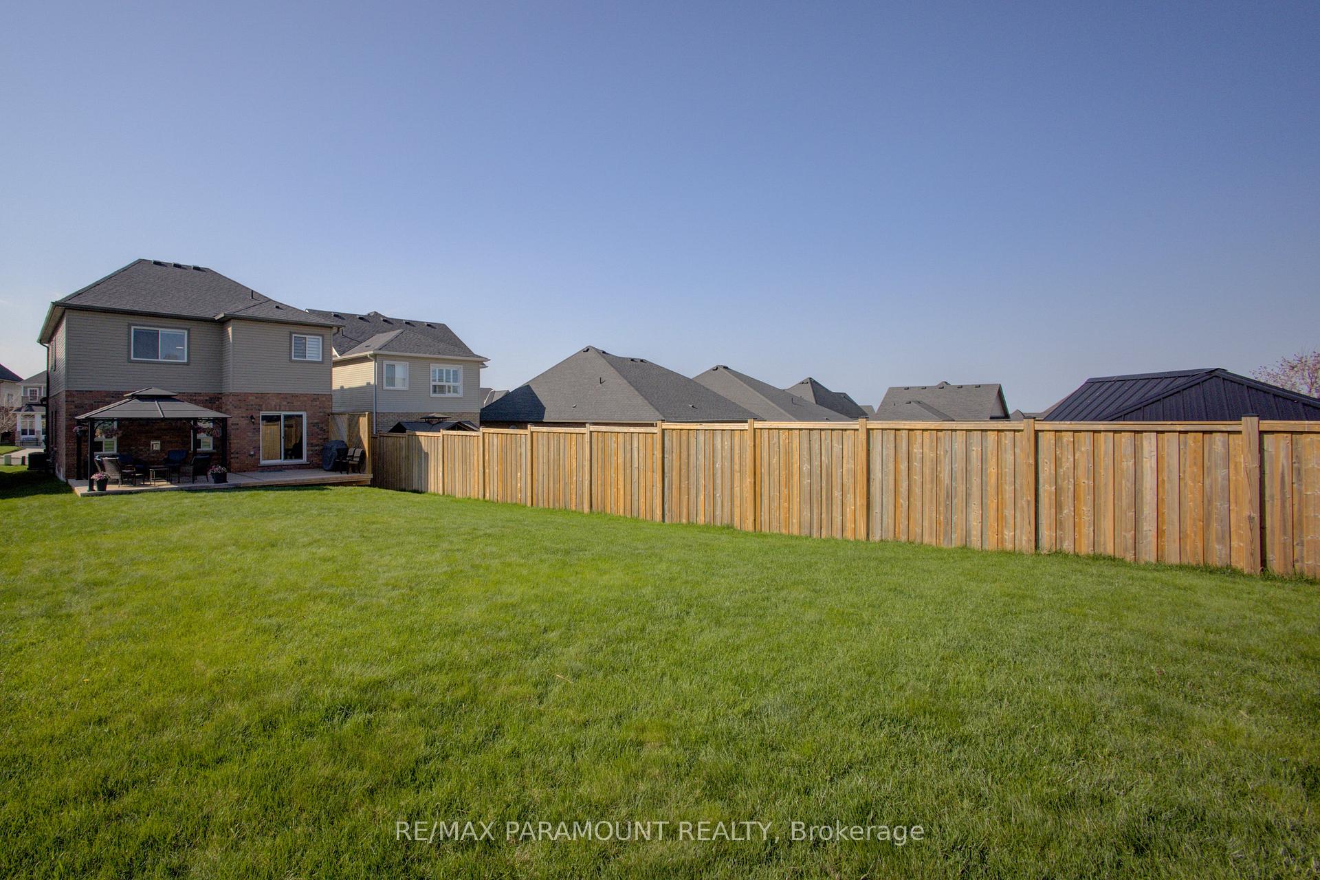 Photo 43 of 14 Paula Court, Orangeville — HOMEH