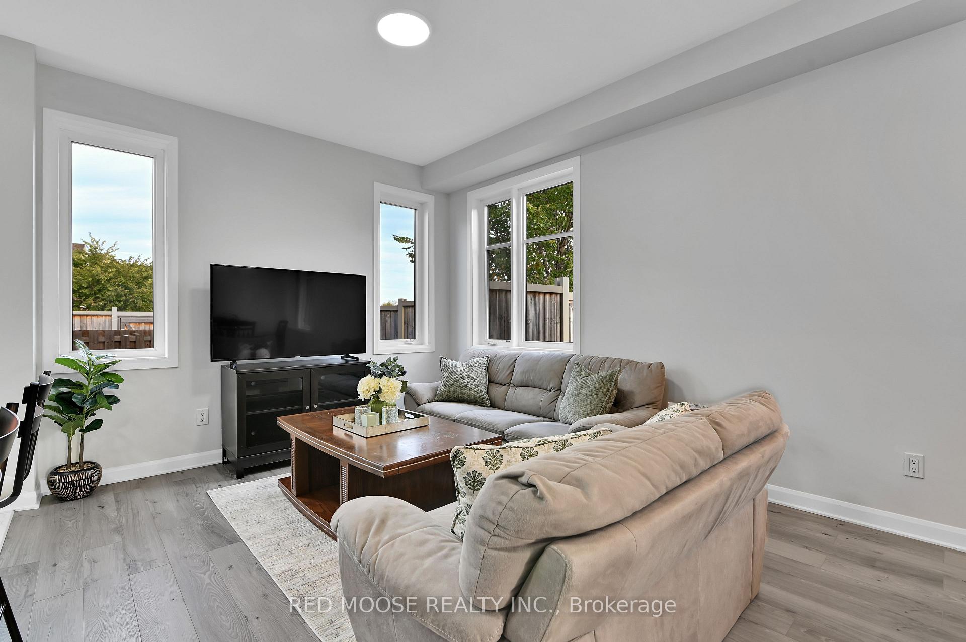 Photo 19 of 833 Dynasty Street, Ottawa, Avalon East — HOMEH