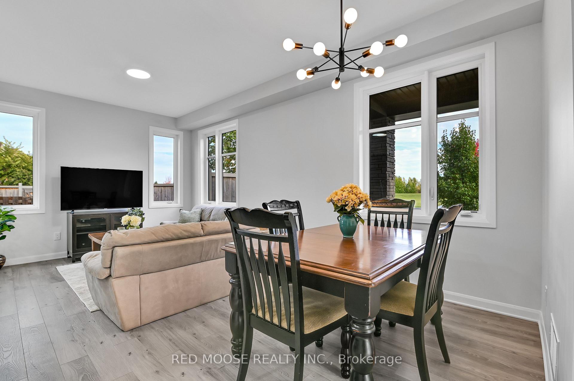 Photo 20 of 833 Dynasty Street, Ottawa, Avalon East — HOMEH