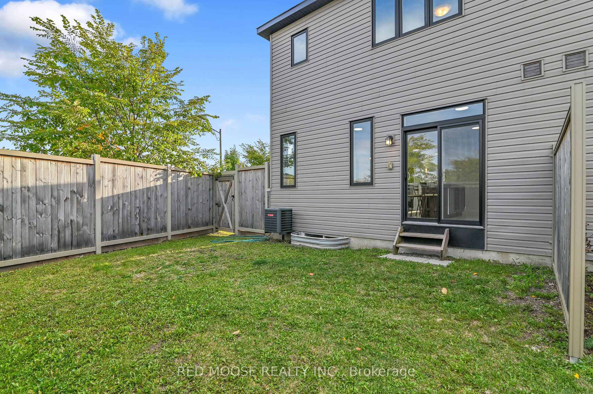 Photo 42 of 833 Dynasty Street, Ottawa, Avalon East — HOMEH