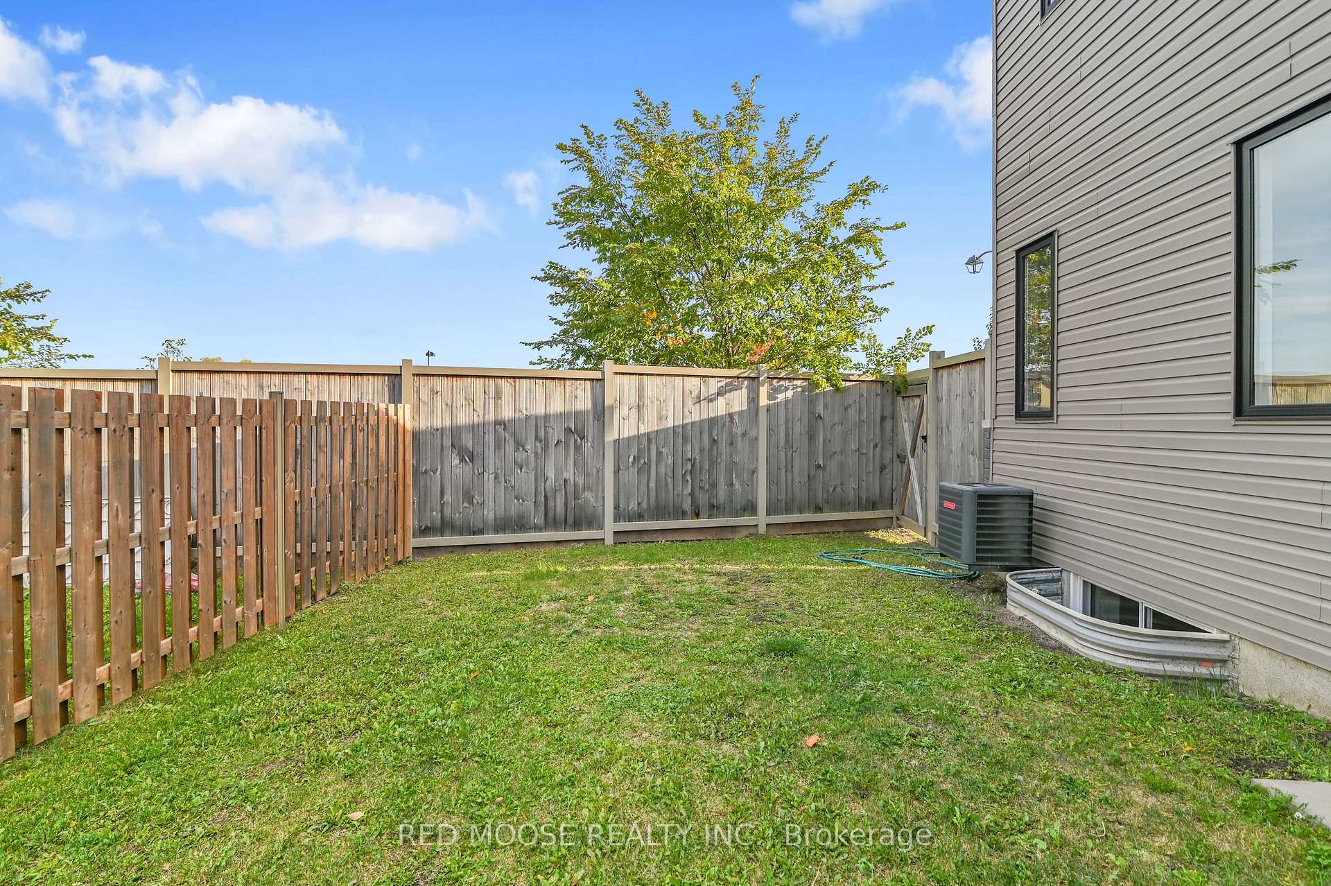 Photo 43 of 833 Dynasty Street, Ottawa, Avalon East — HOMEH