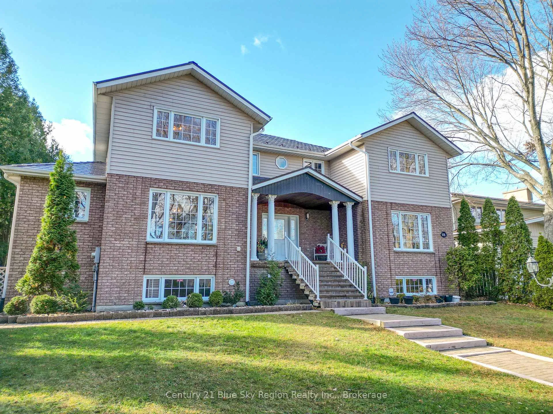 Front of 87B Campbell Avenue