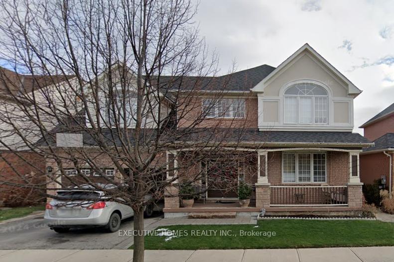 Front of 1590 Hume Way E